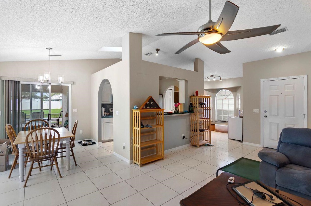 1501 Quatrain Ln, Sebastian FL  32958-6530 exterior