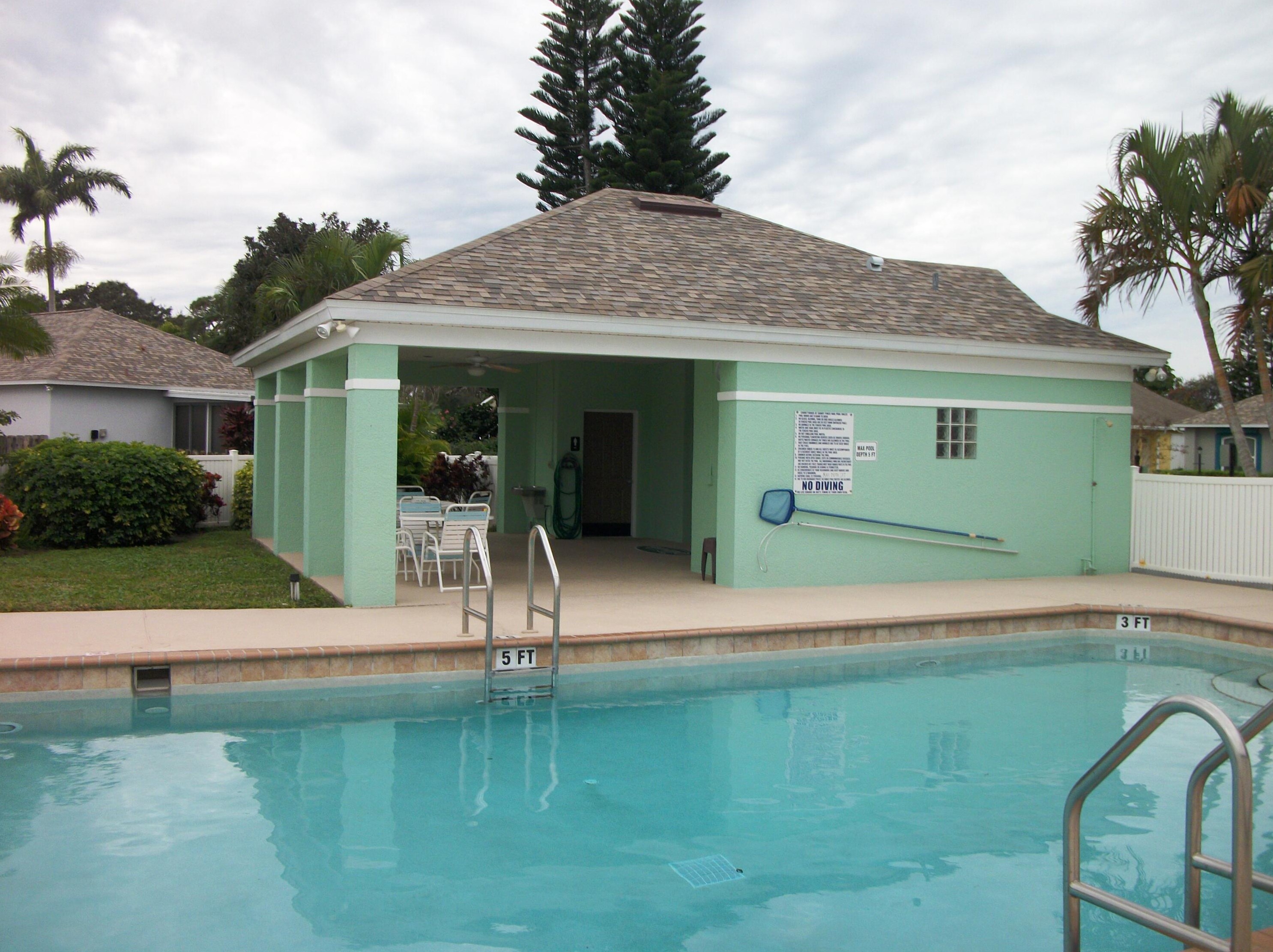 2081 Redwood Cir, Melbourne FL  32905-4000 exterior