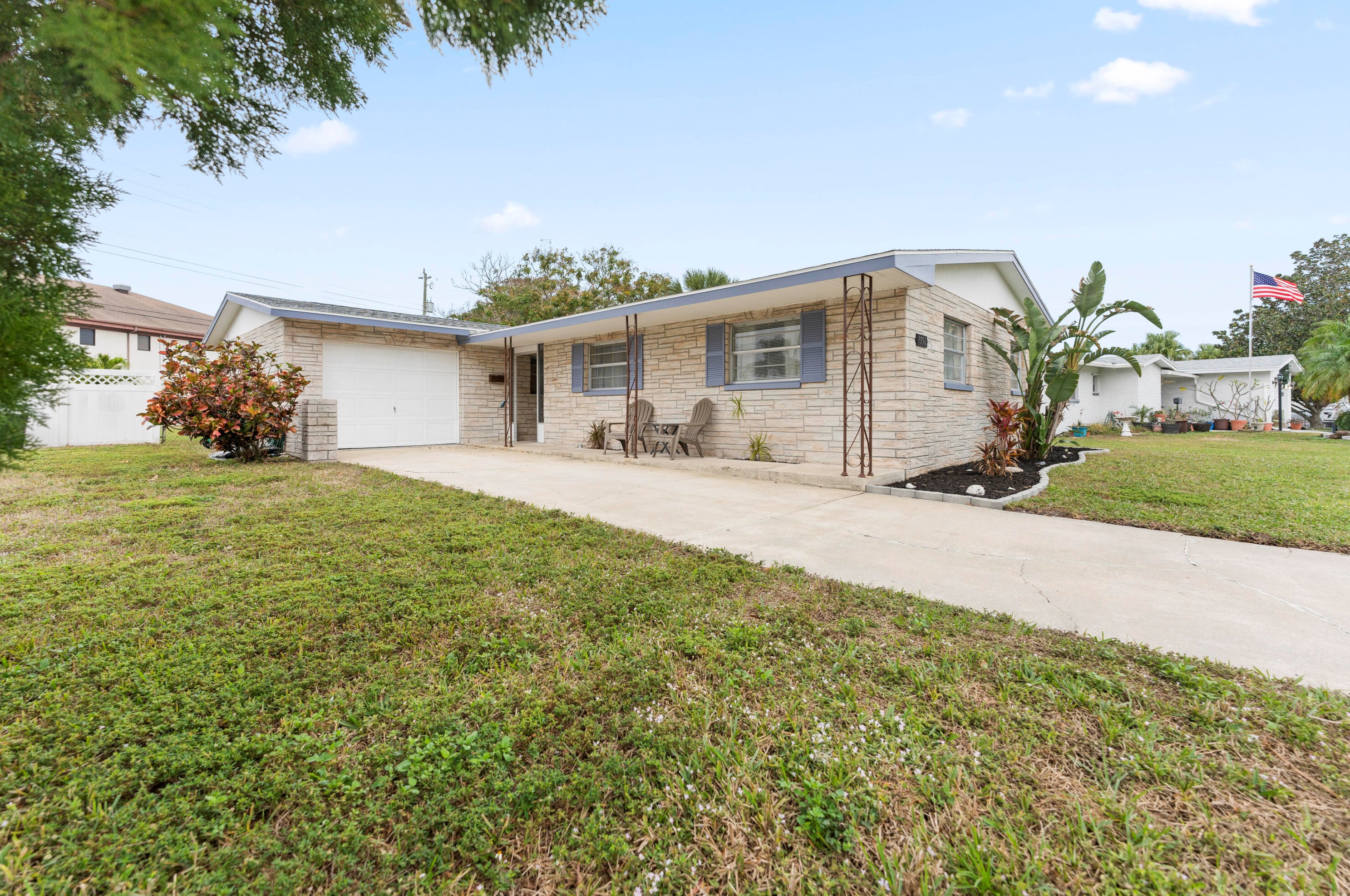 1556 Birch St, Melbourne, FL 32935-5077