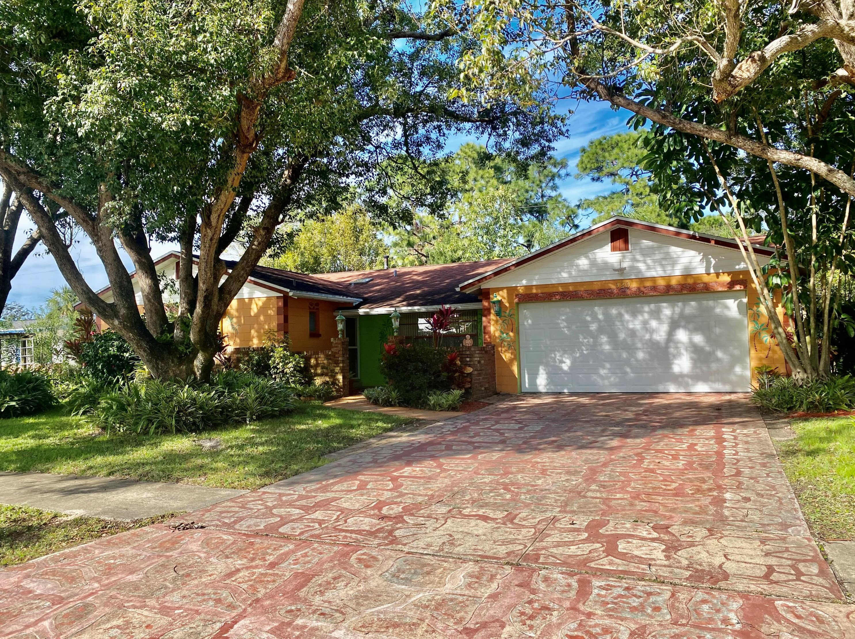 920 Palermo Rd, Titusville, FL 32780