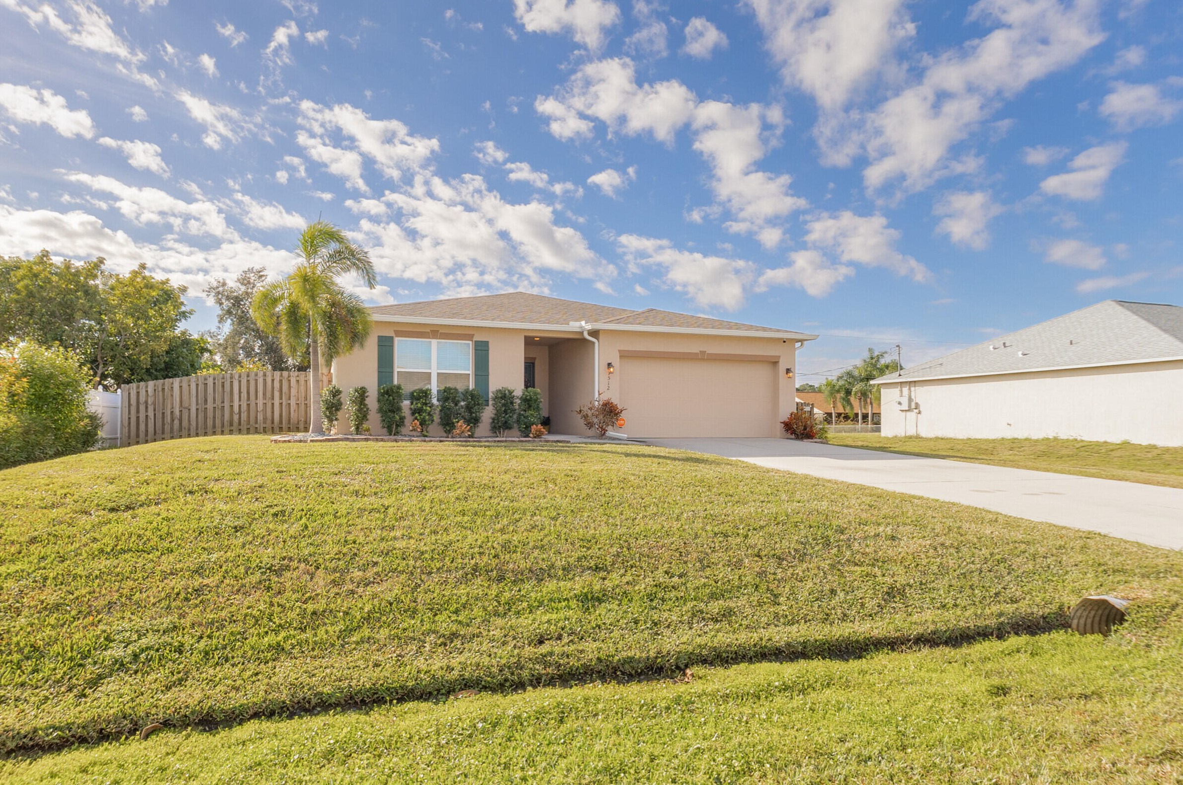 1512 Reed St, Melbourne, FL 32907-7049