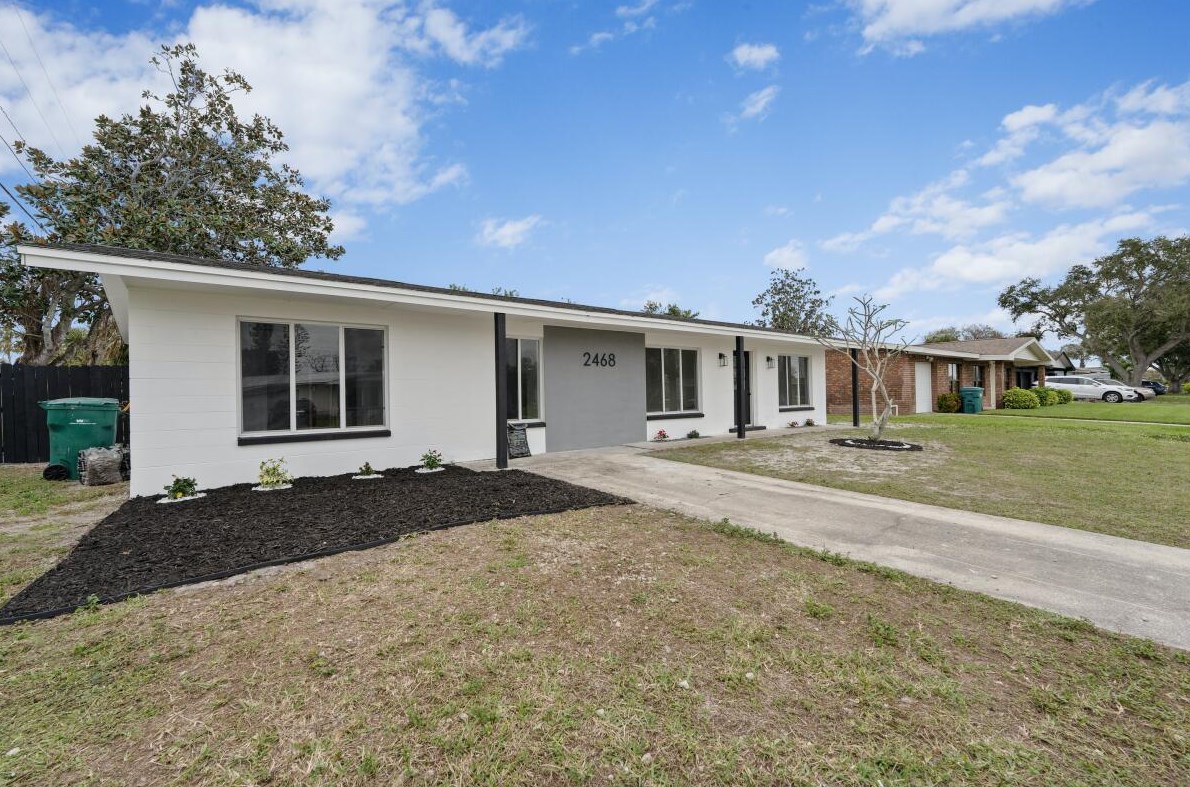 2468 Lisa Ln, Melbourne, FL 32935-2722