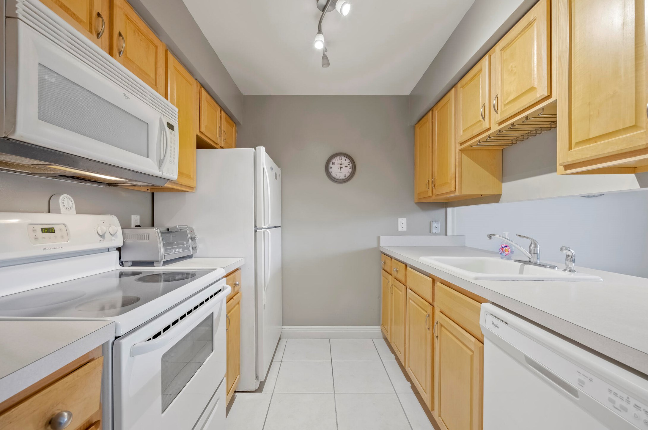 203 San Juan Cir, Melbourne FL  32935-5461 exterior