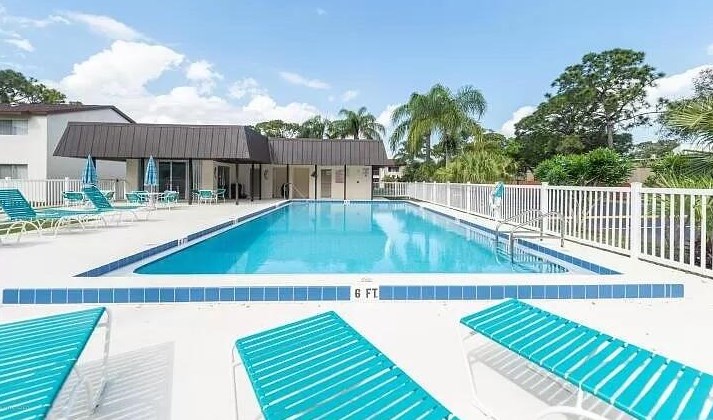 631 Ridge Club Dr #16, Melbourne, FL