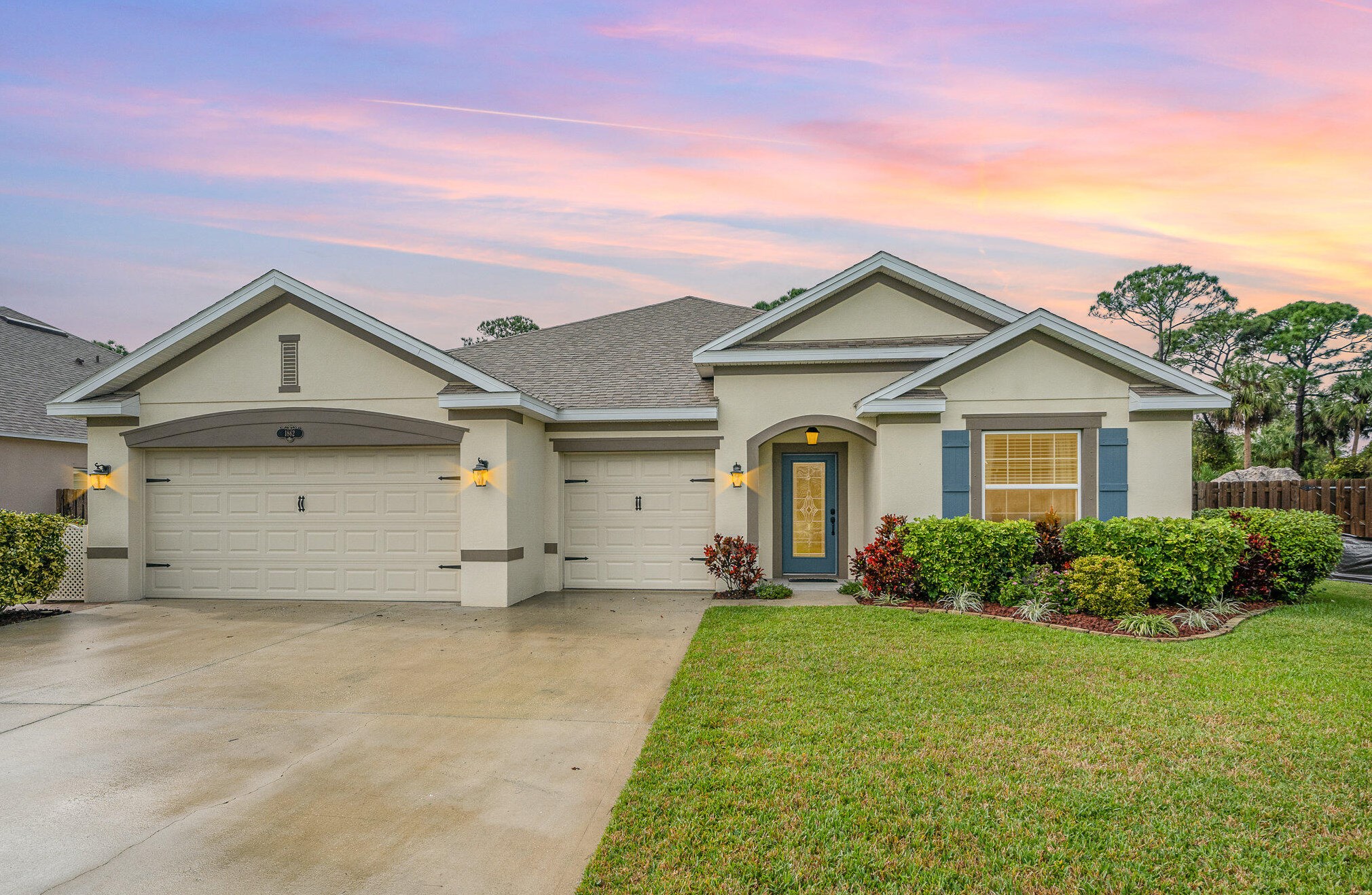 1862 Lune Ct, Melbourne, FL 32904-7344
