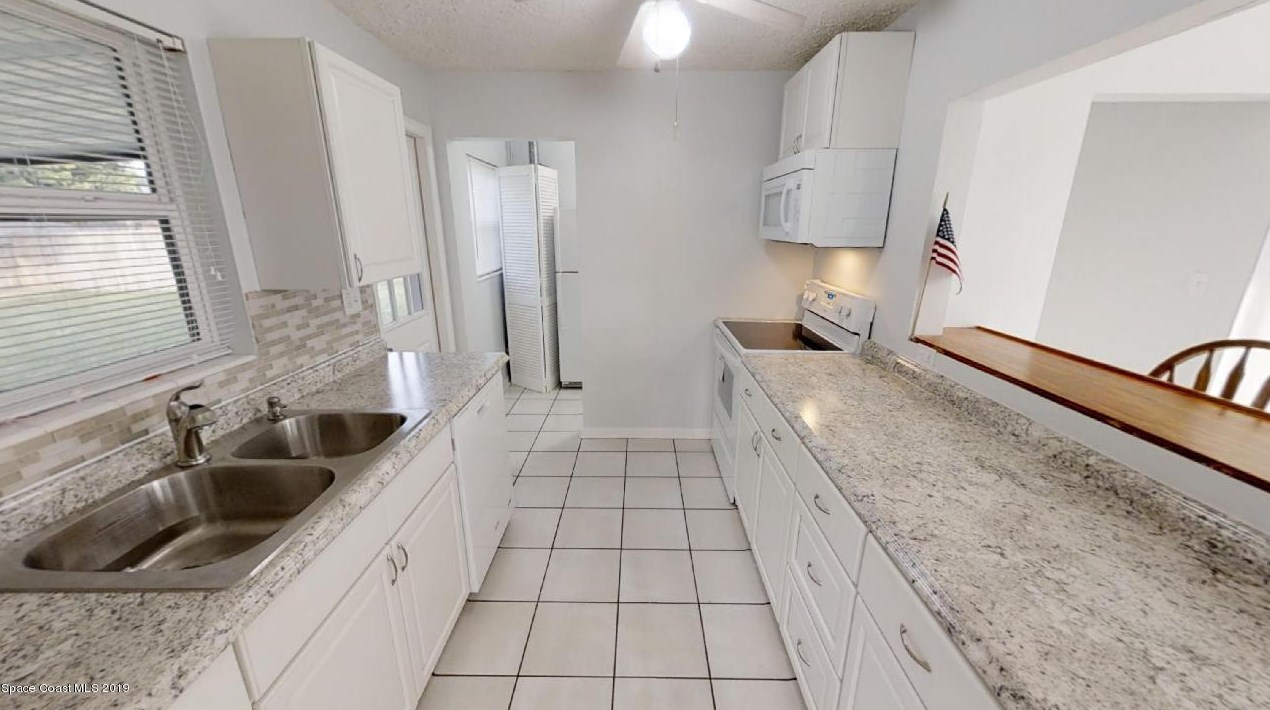 449 N Waterway Dr, Melbourne, FL 32937