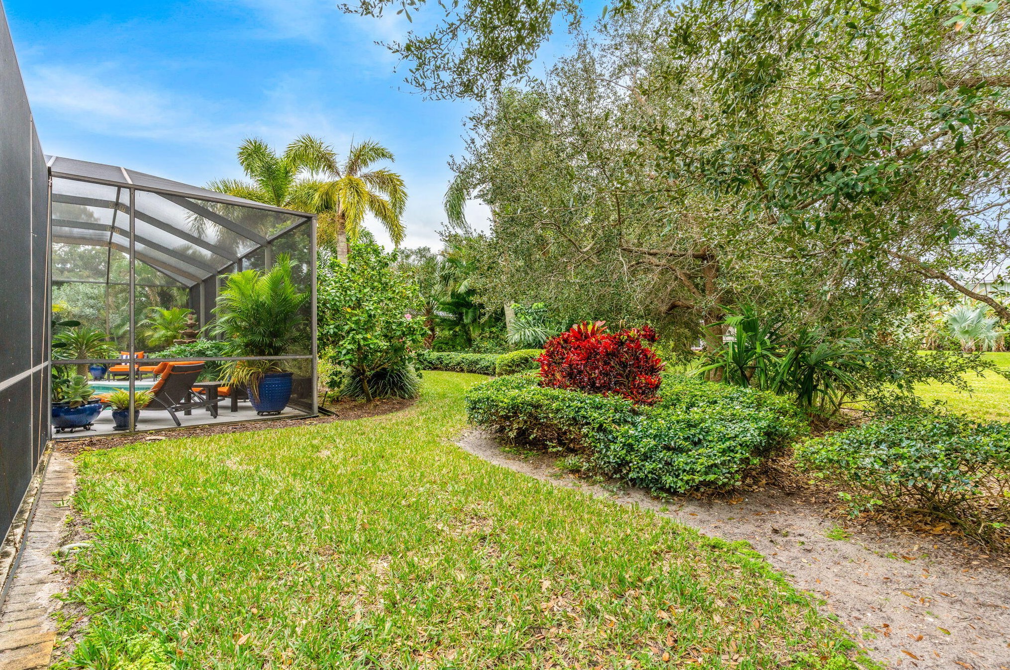 81 Cache Cay Dr, Vero Beach FL 32963-1211 exterior