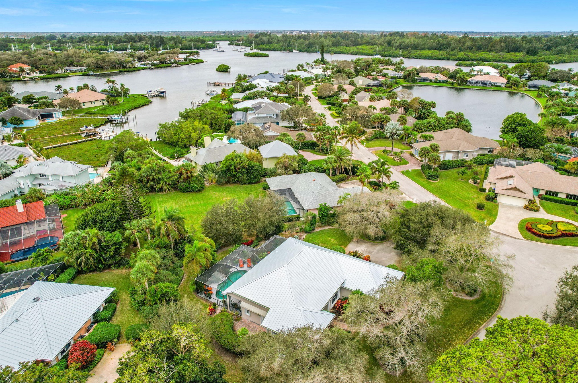 81 Cache Cay Dr, Vero Beach FL 32963-1211 exterior