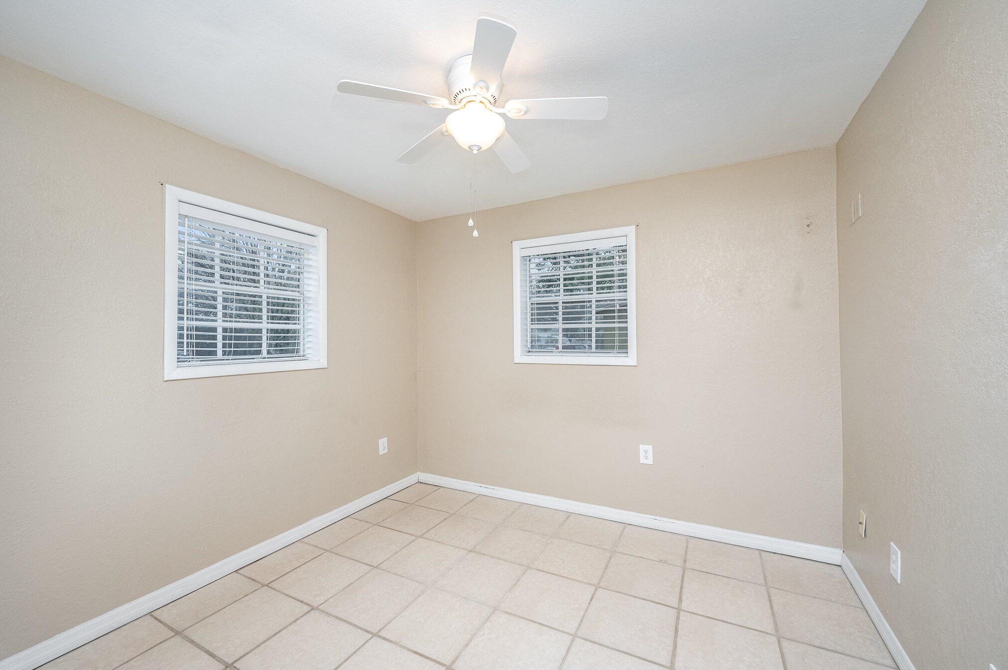 306 Cornell Ave, Melbourne FL  32901-7725 exterior