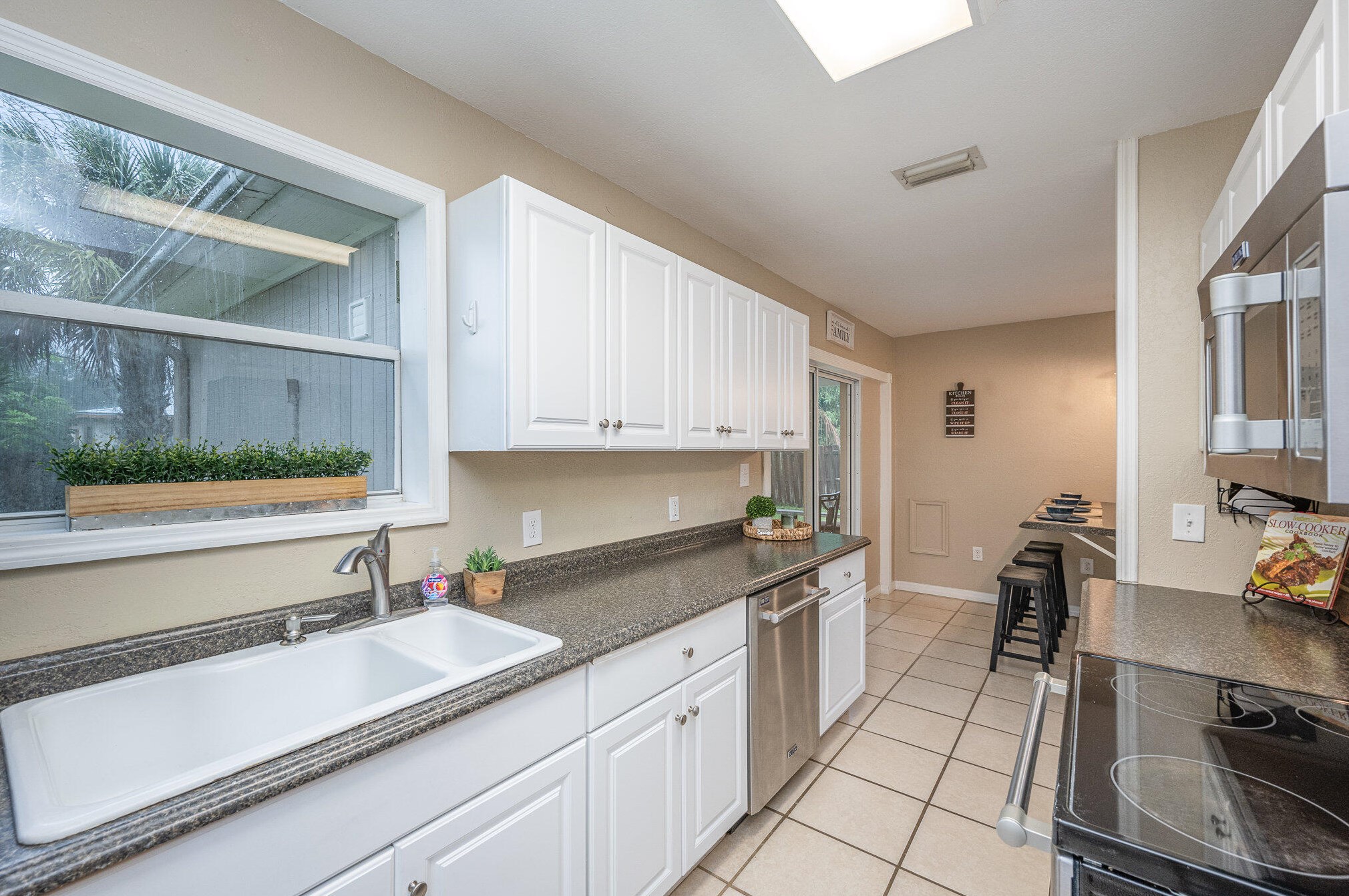 306 Cornell Ave, Melbourne FL  32901-7725 exterior