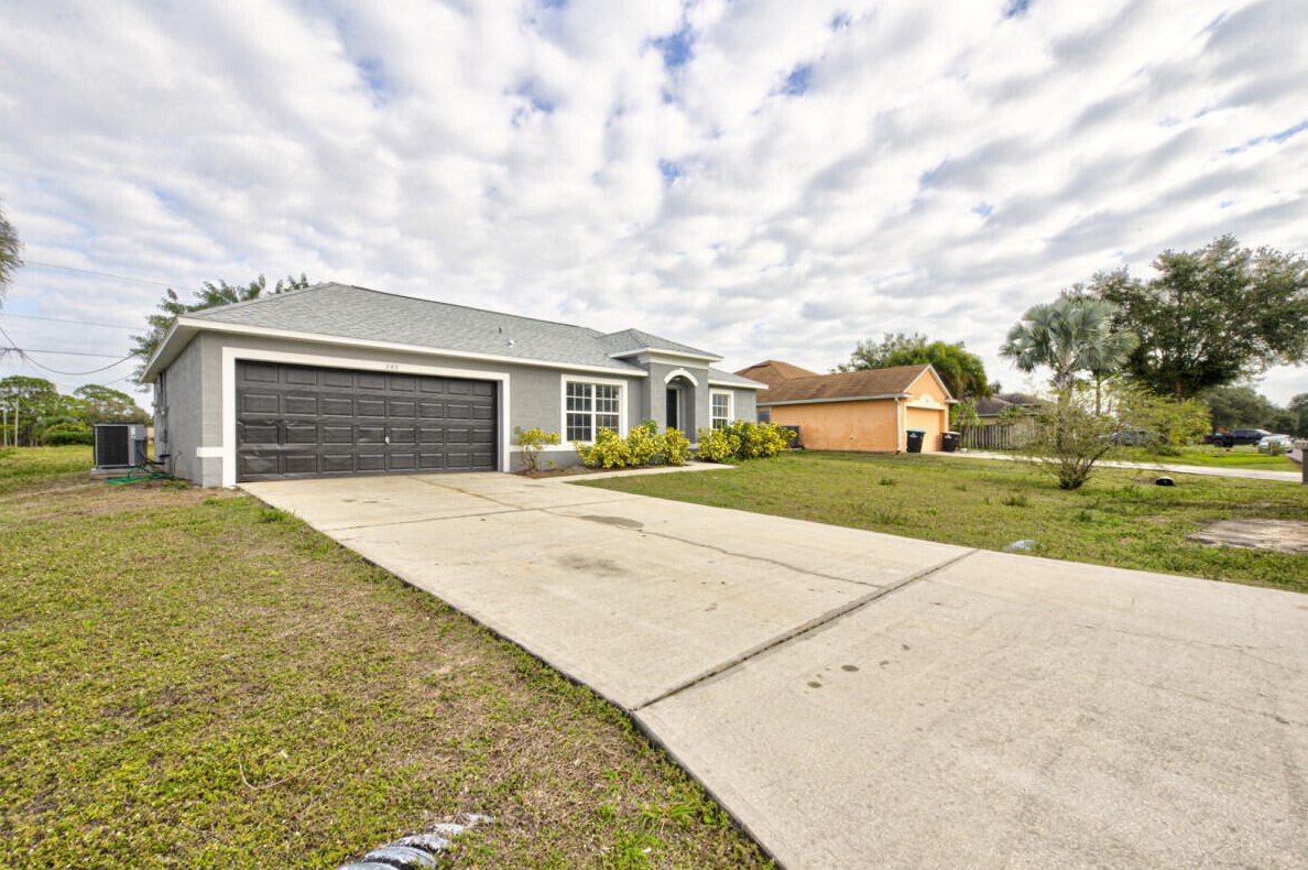 749 Fernandina St, Melbourne, FL 32907-1742