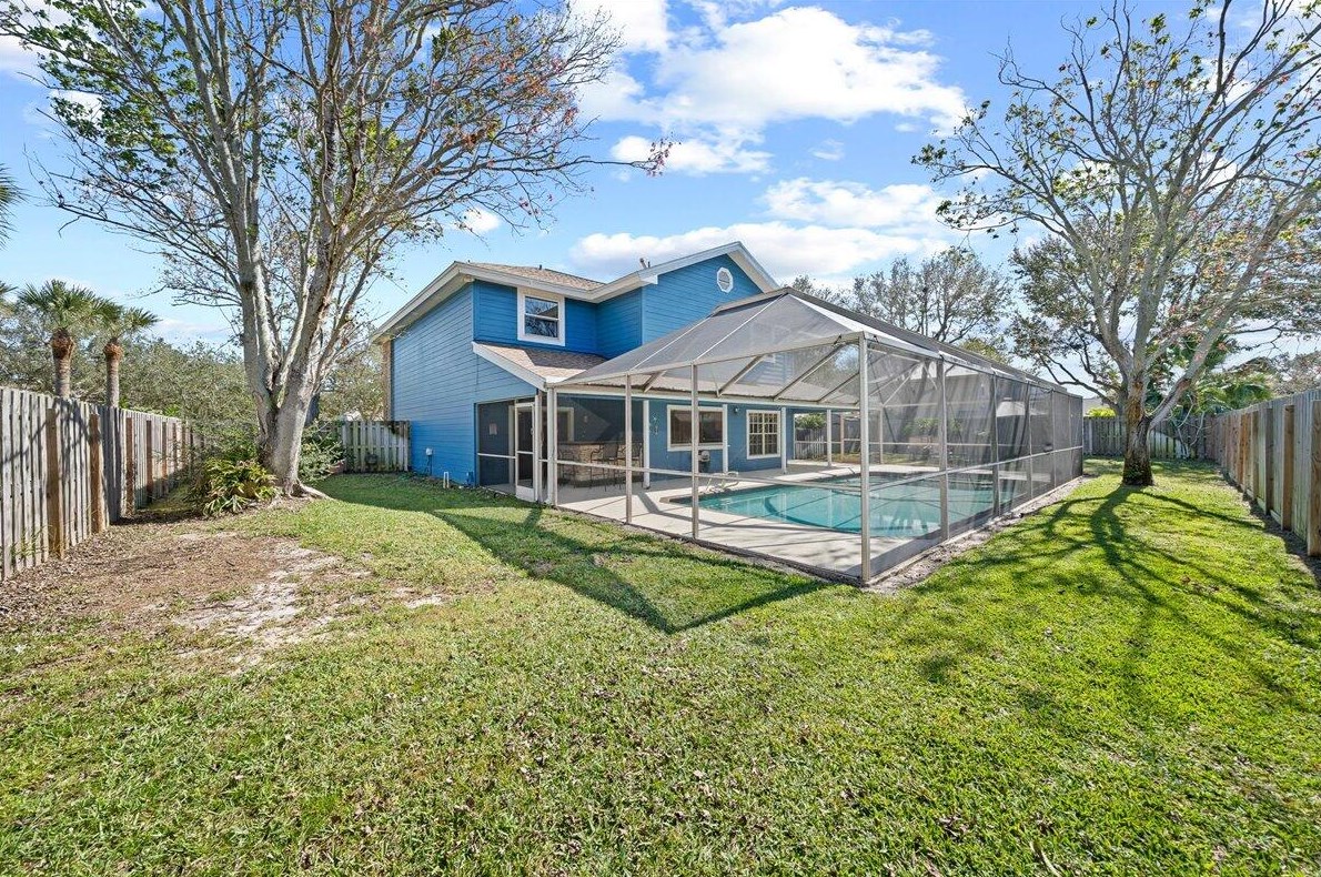729 Hummingbird Dr, Melbourne, FL 32903-4773