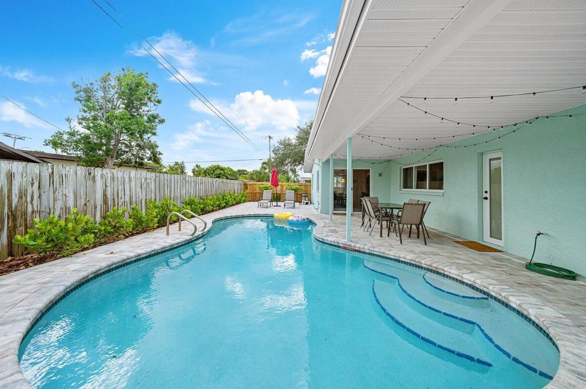 123 Marion St, Melbourne FL 32937-4147 exterior