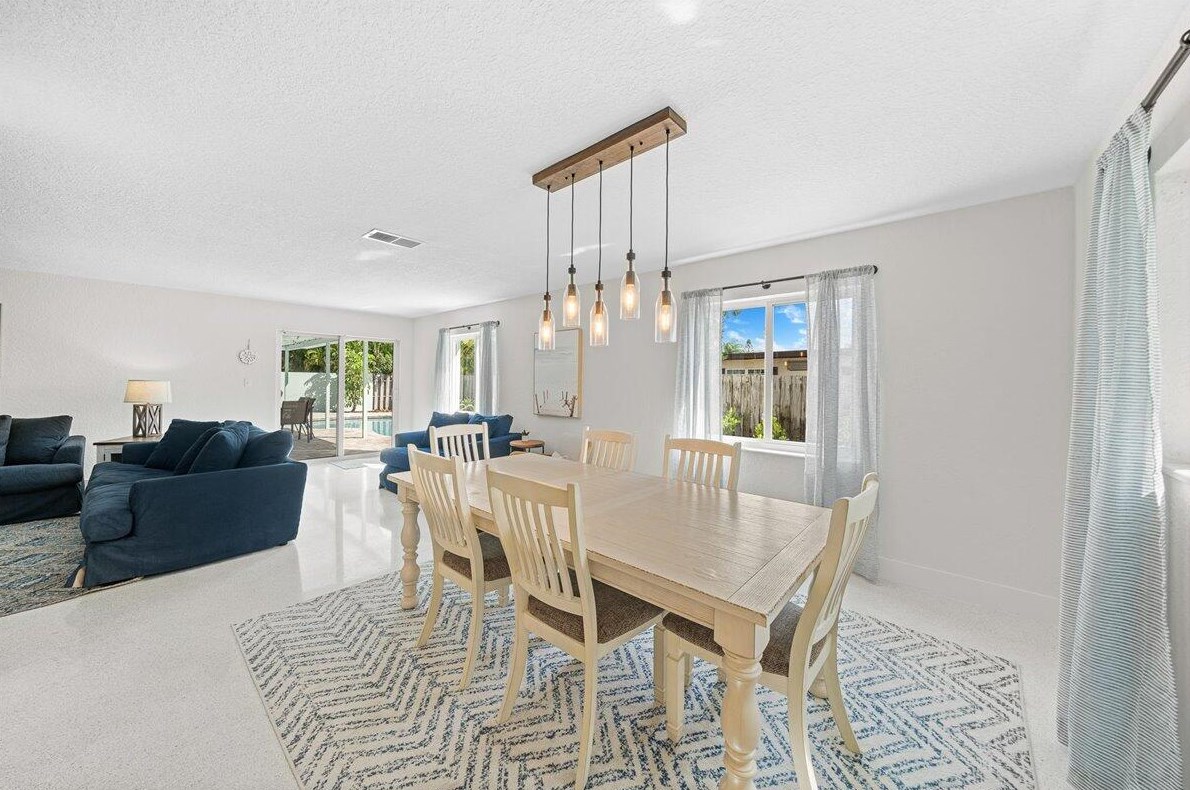 123 Marion St, Melbourne FL 32937-4147 exterior