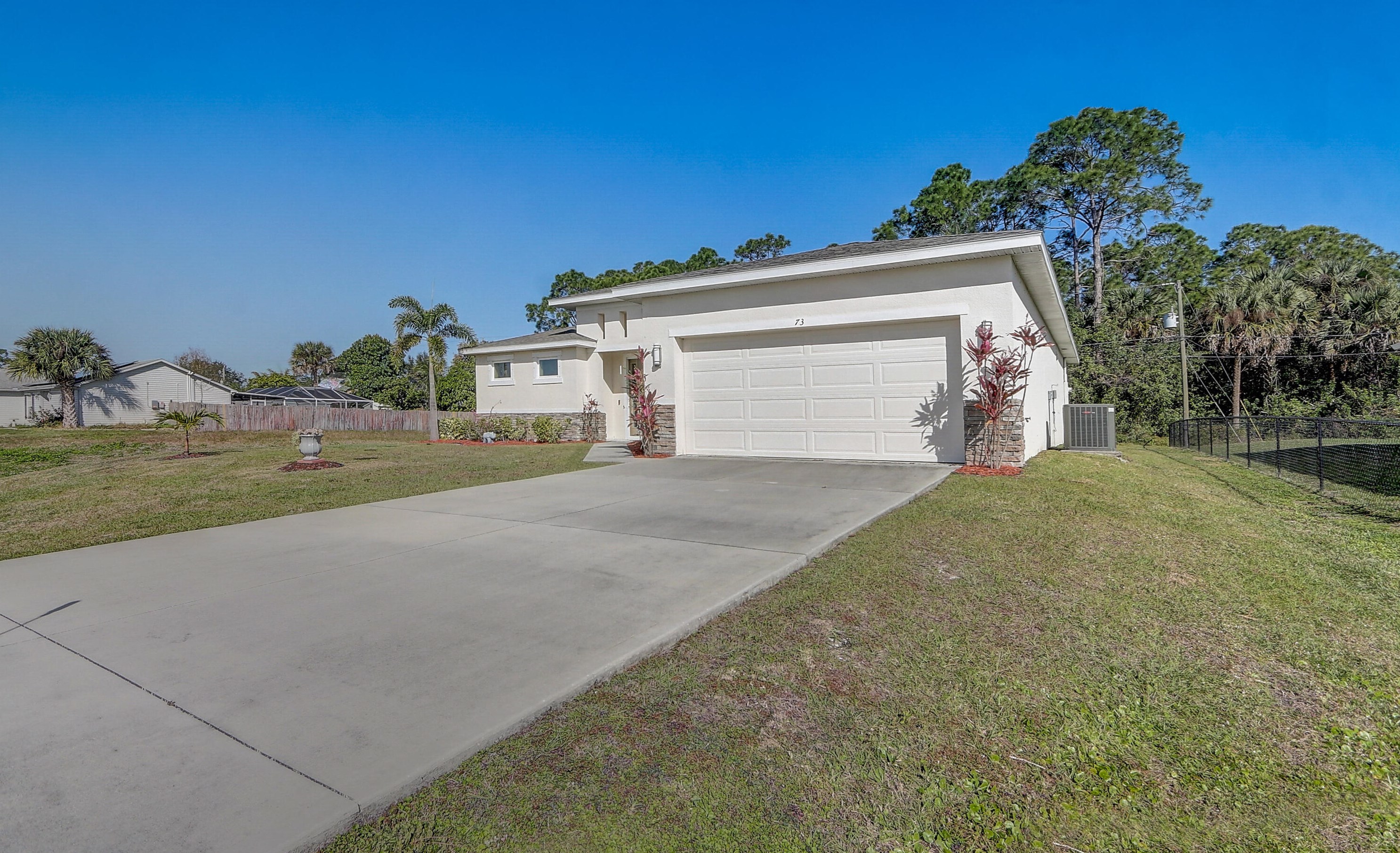 73 Emerson Dr, Melbourne, FL 32907-8032