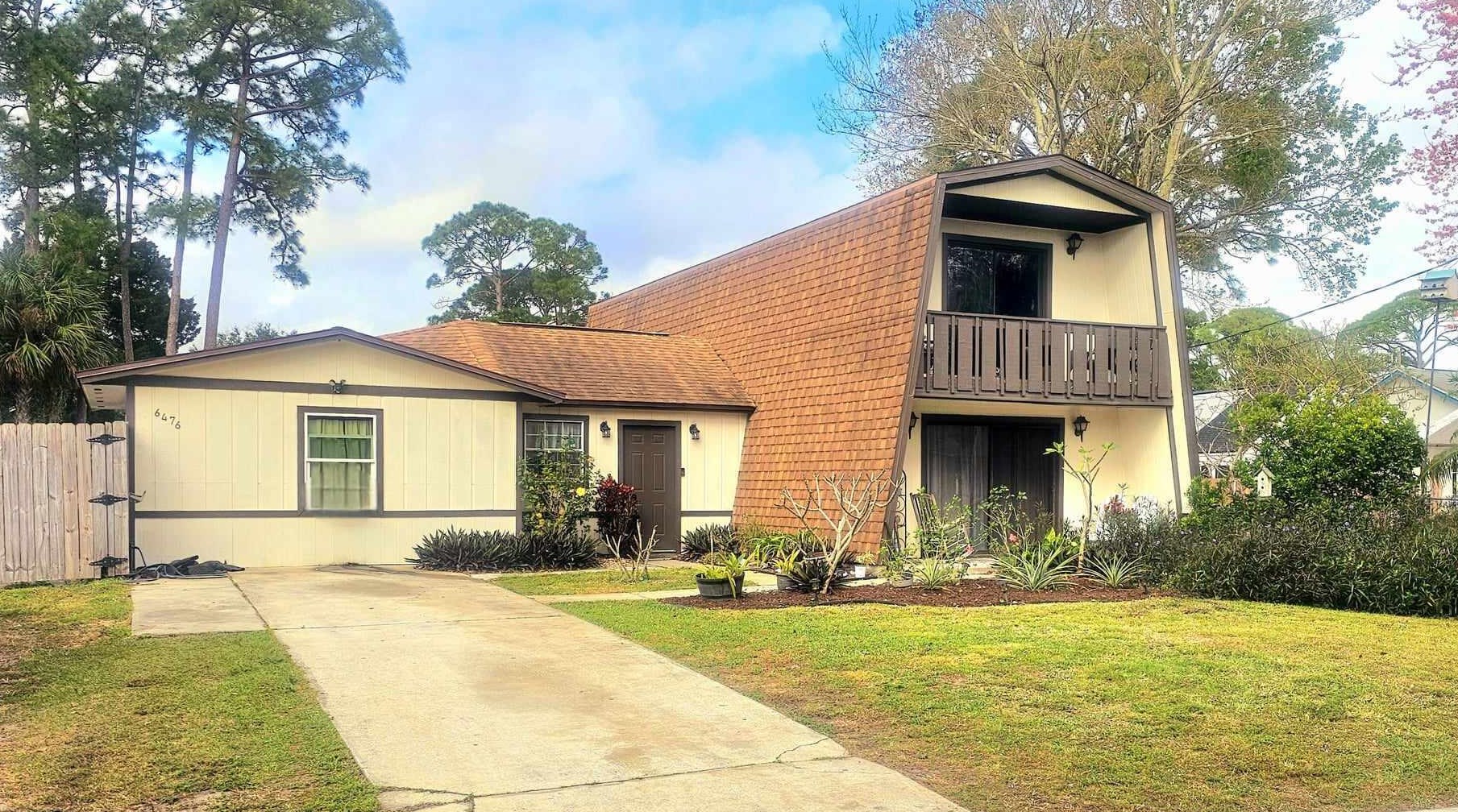 6476 Pleasant Ave, Cocoa FL  32927-8248 exterior