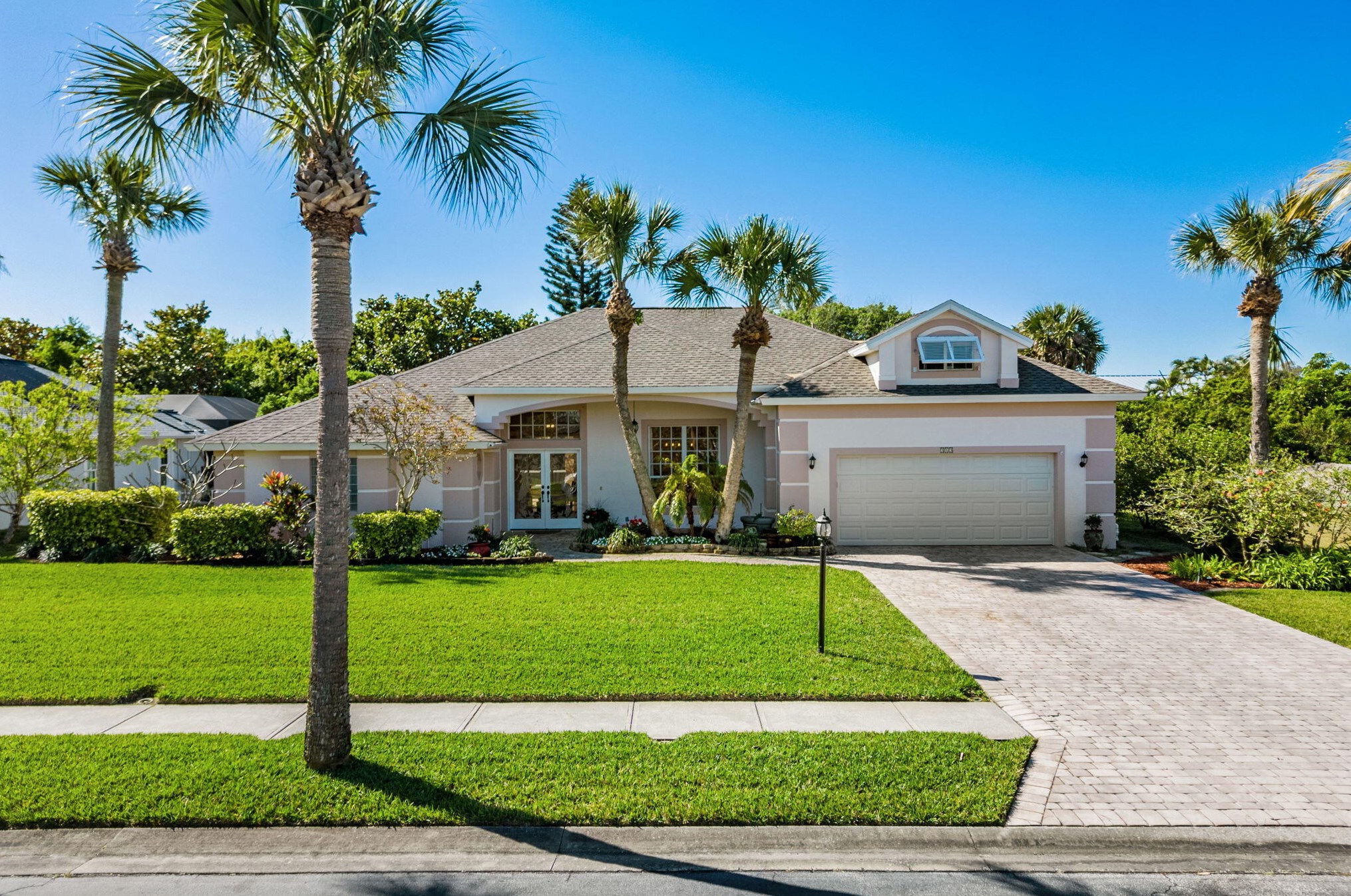 313 Island Dr, Melbourne, FL 32951-3271