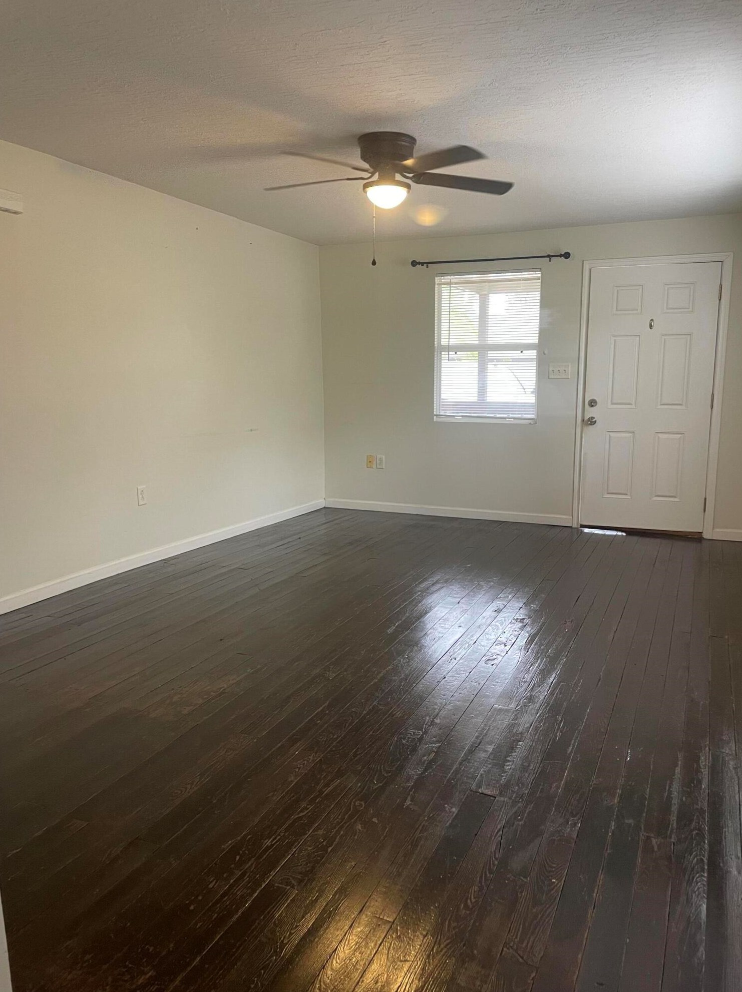 1907 Fletcher St, Melbourne, FL 32901-4423