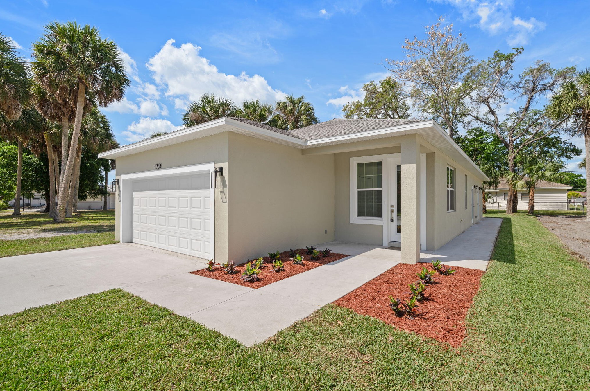 1758 Academy St, Melbourne, FL 32901-5107