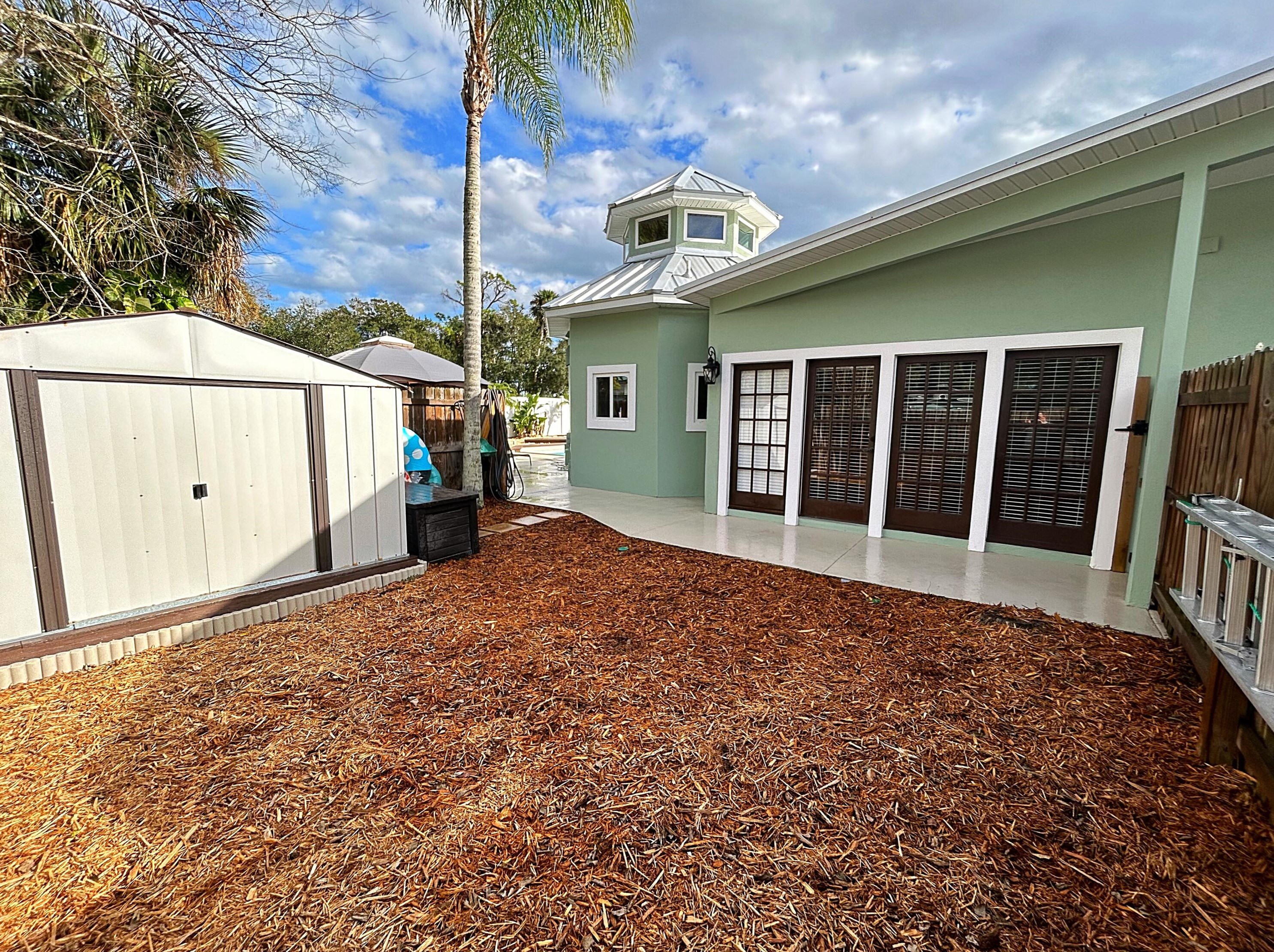 3 Cedar St, Daytona Beach FL  32127-6416 exterior