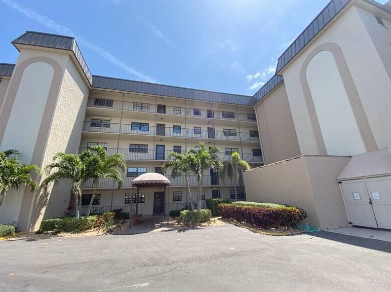 4100 Ocean Beach Blvd #204, Cocoa Beach, FL 32931