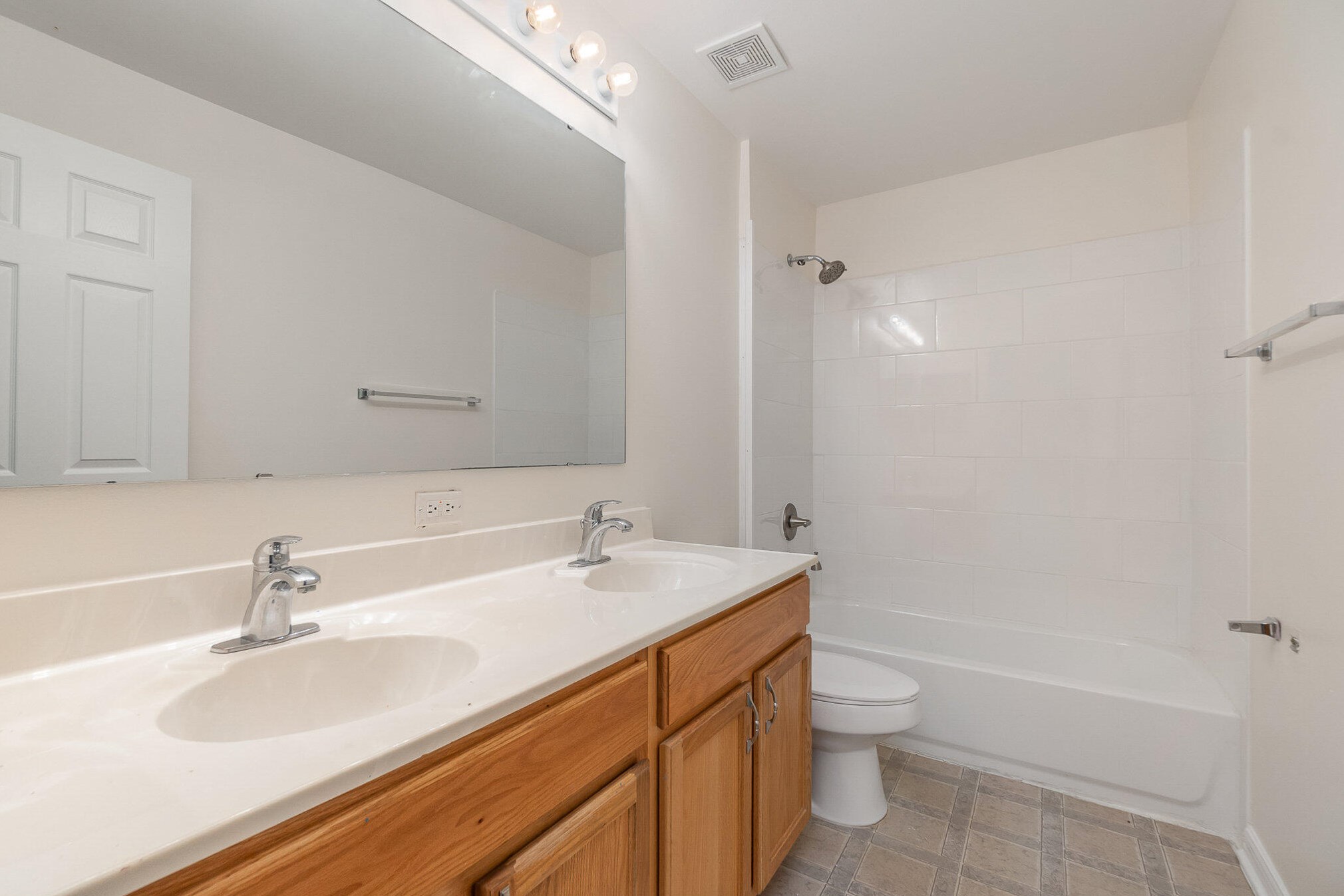 1749 Las Palmos Dr, Melbourne FL 32908-1122 exterior