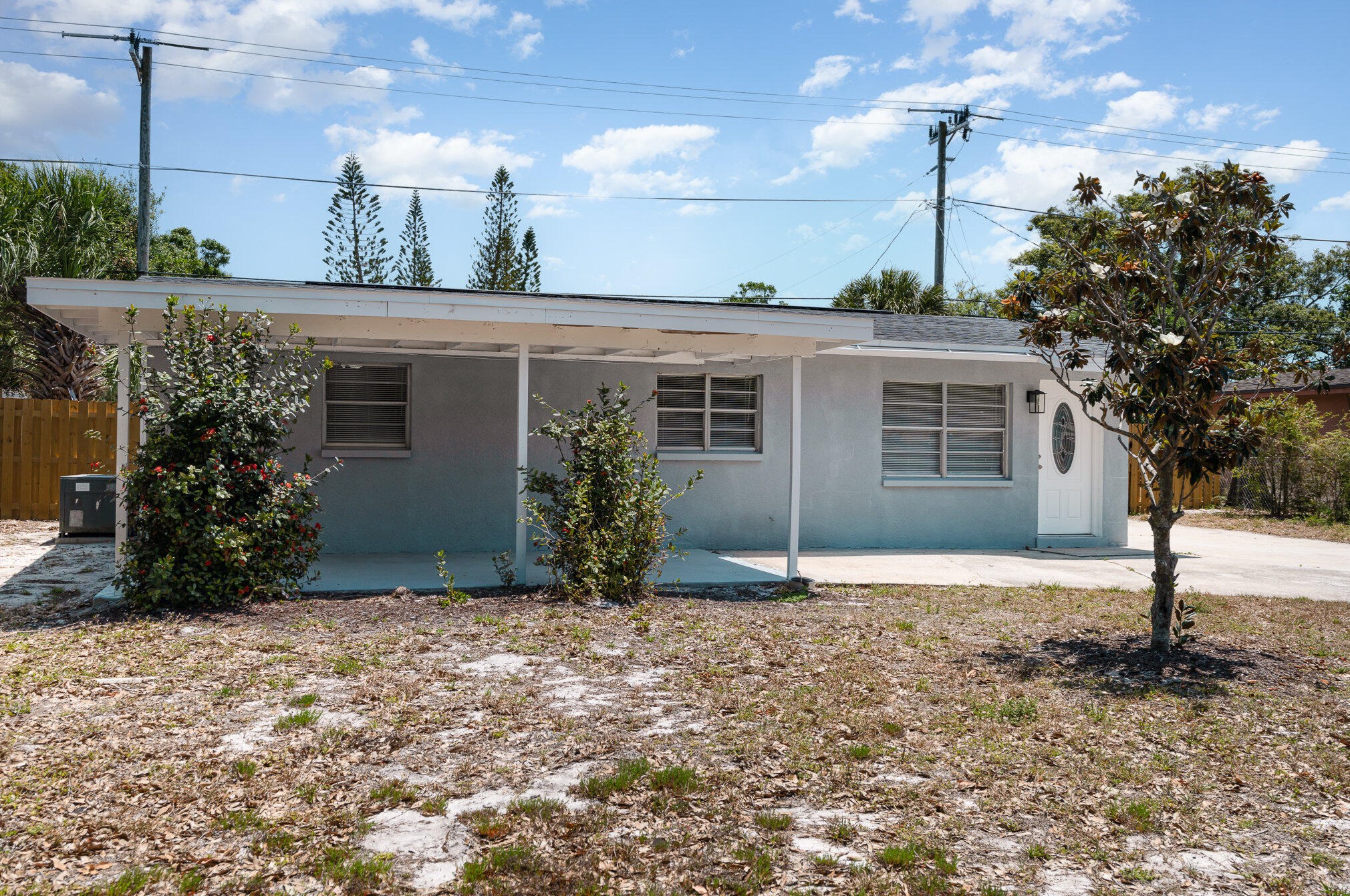 1497 Breeze Ln, Melbourne, FL 32935-2005