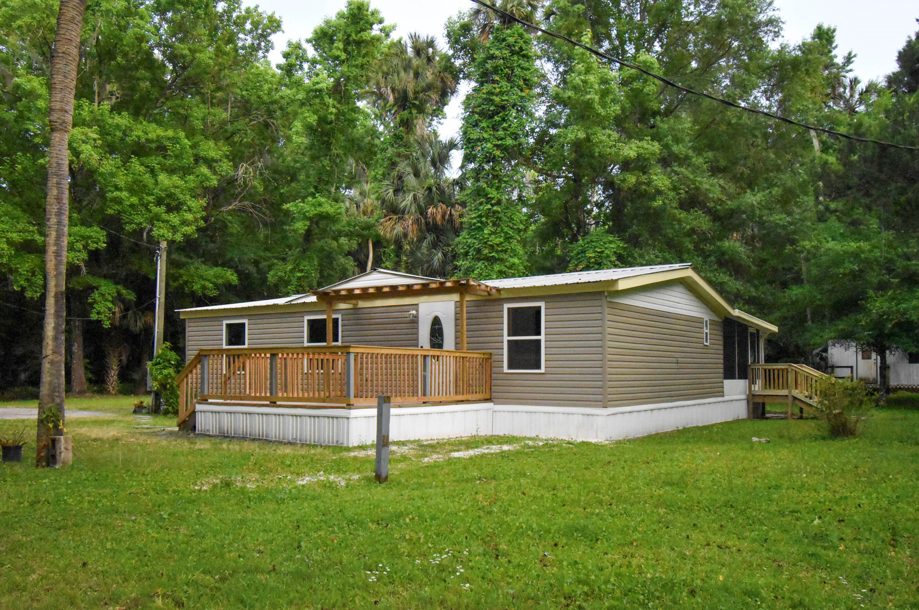 24050 Bass Rd, Astor, FL 32102