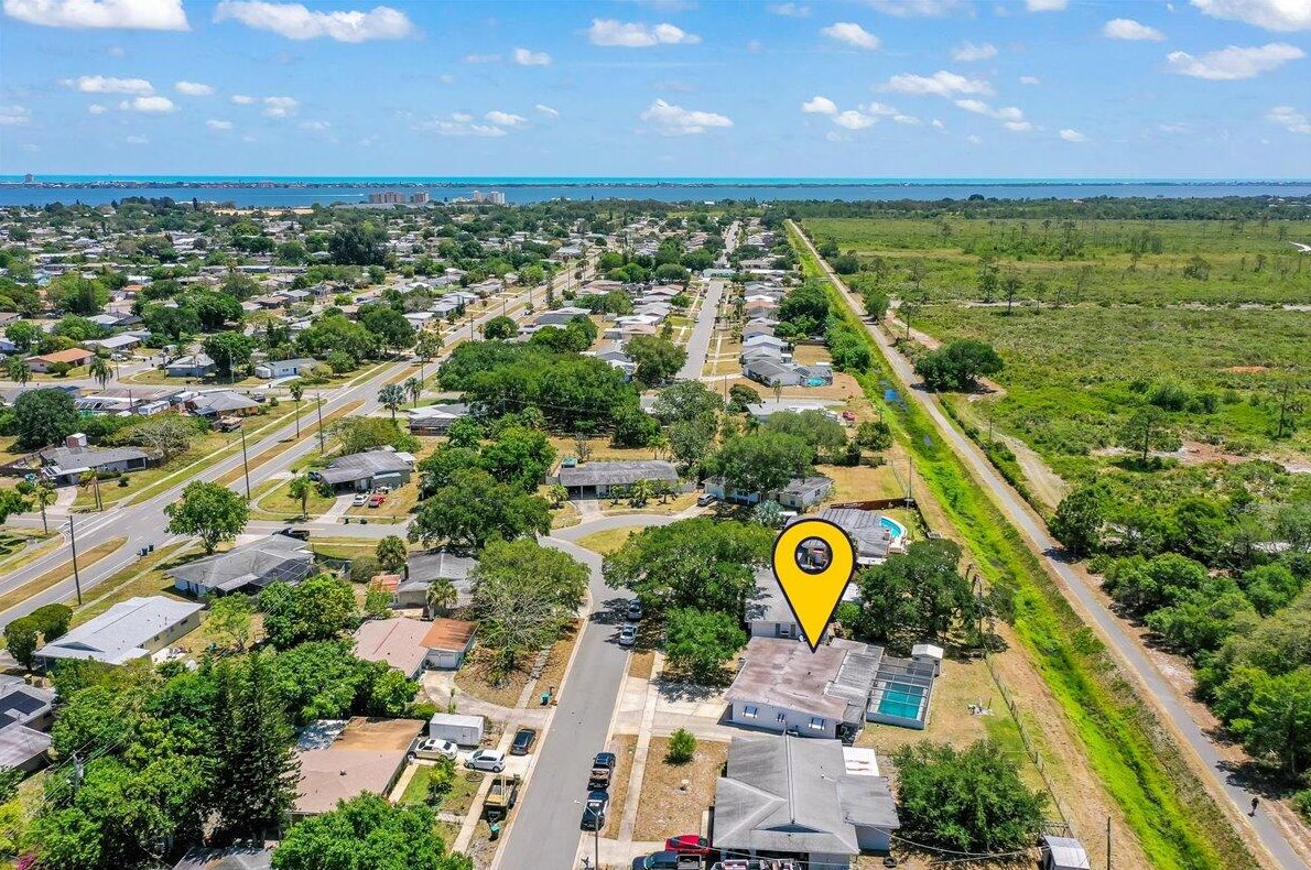 2862 Starlight Cir, Melbourne, FL 32905-5630