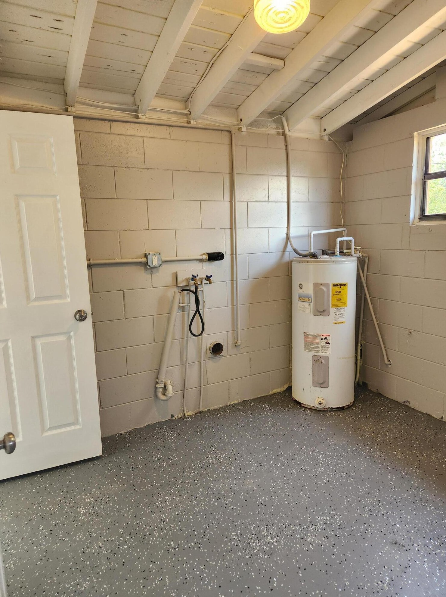 1001 Barclay Dr, Cocoa FL 32927-5002 exterior