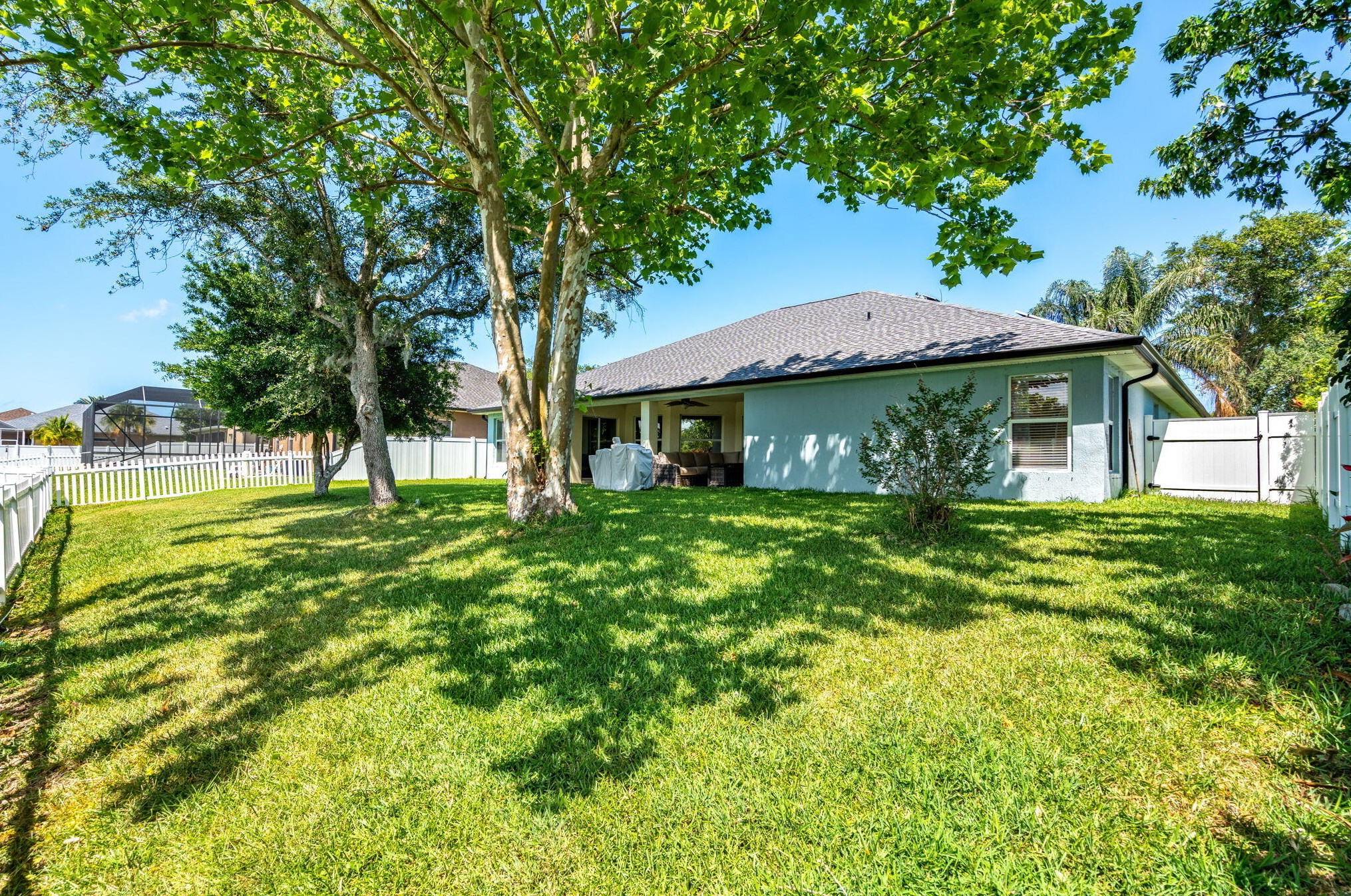 2625 Tuscarora Ct, Melbourne FL 32904-8092 exterior