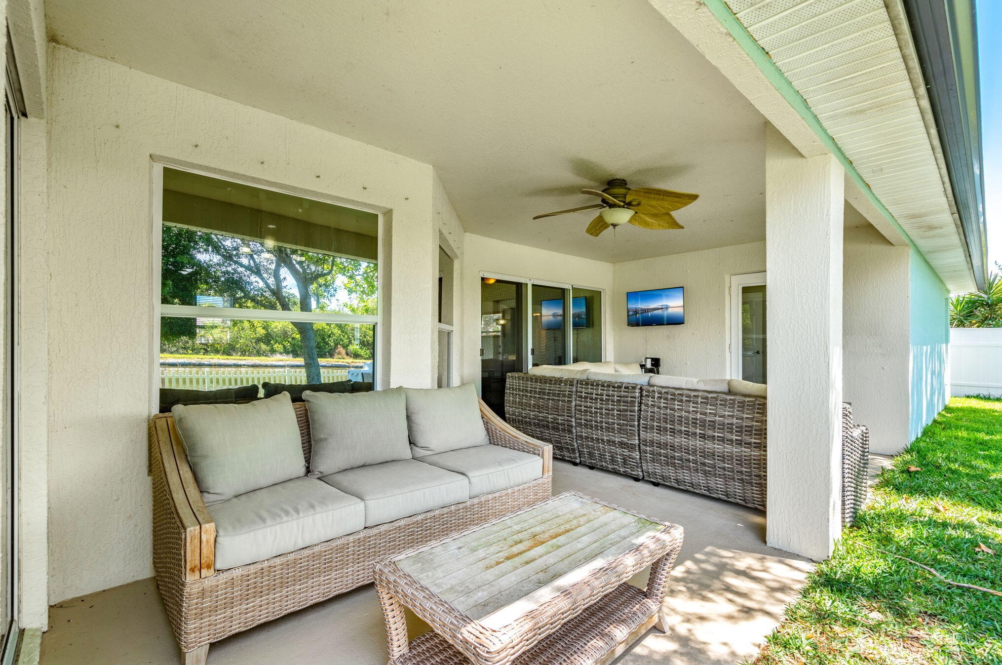 2625 Tuscarora Ct, Melbourne FL 32904-8092 exterior