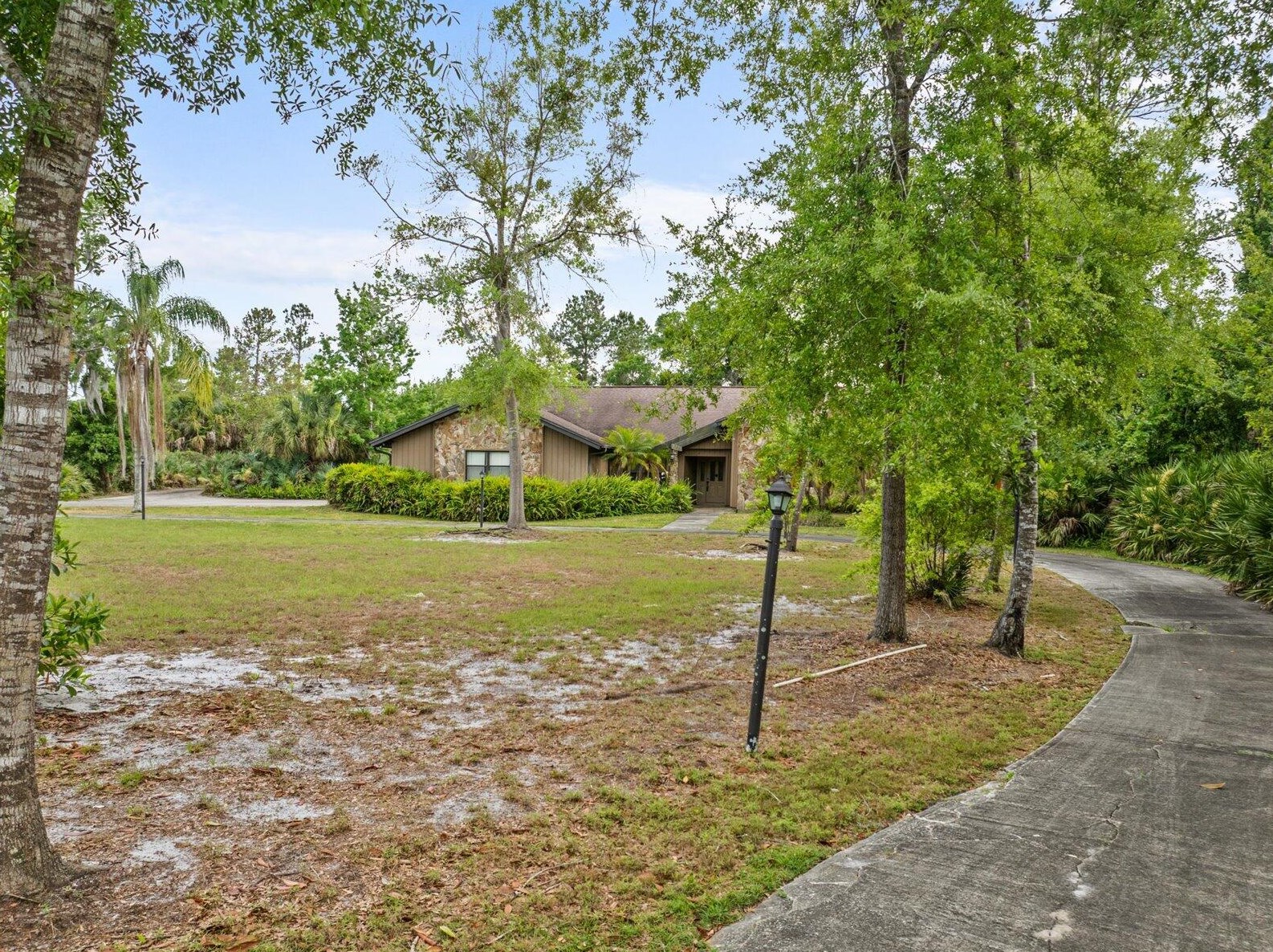 1209 Sand Pine Cir, Titusville, FL 32796