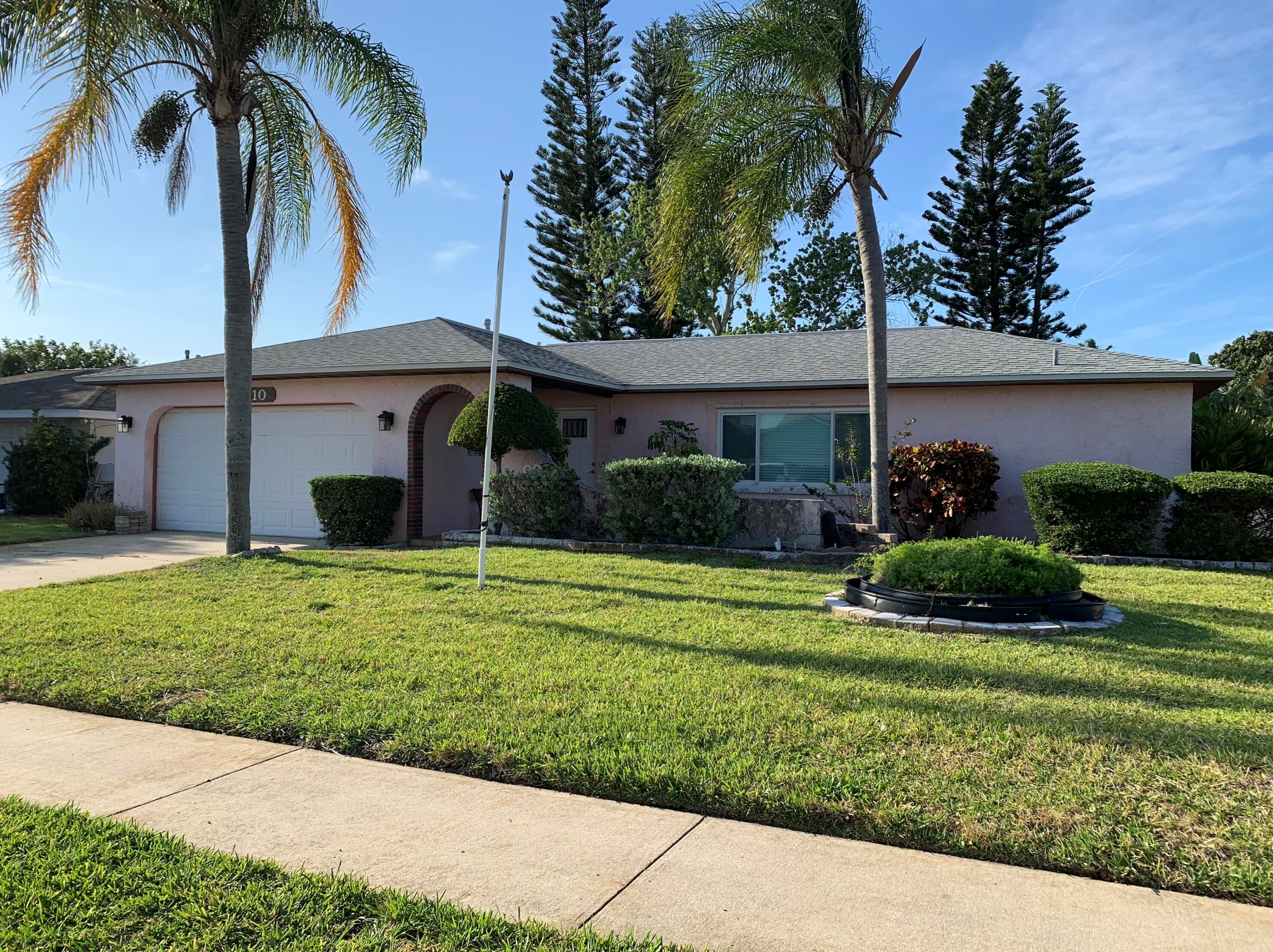 1510 Riviera Dr, Merritt Island, FL 32952-5626