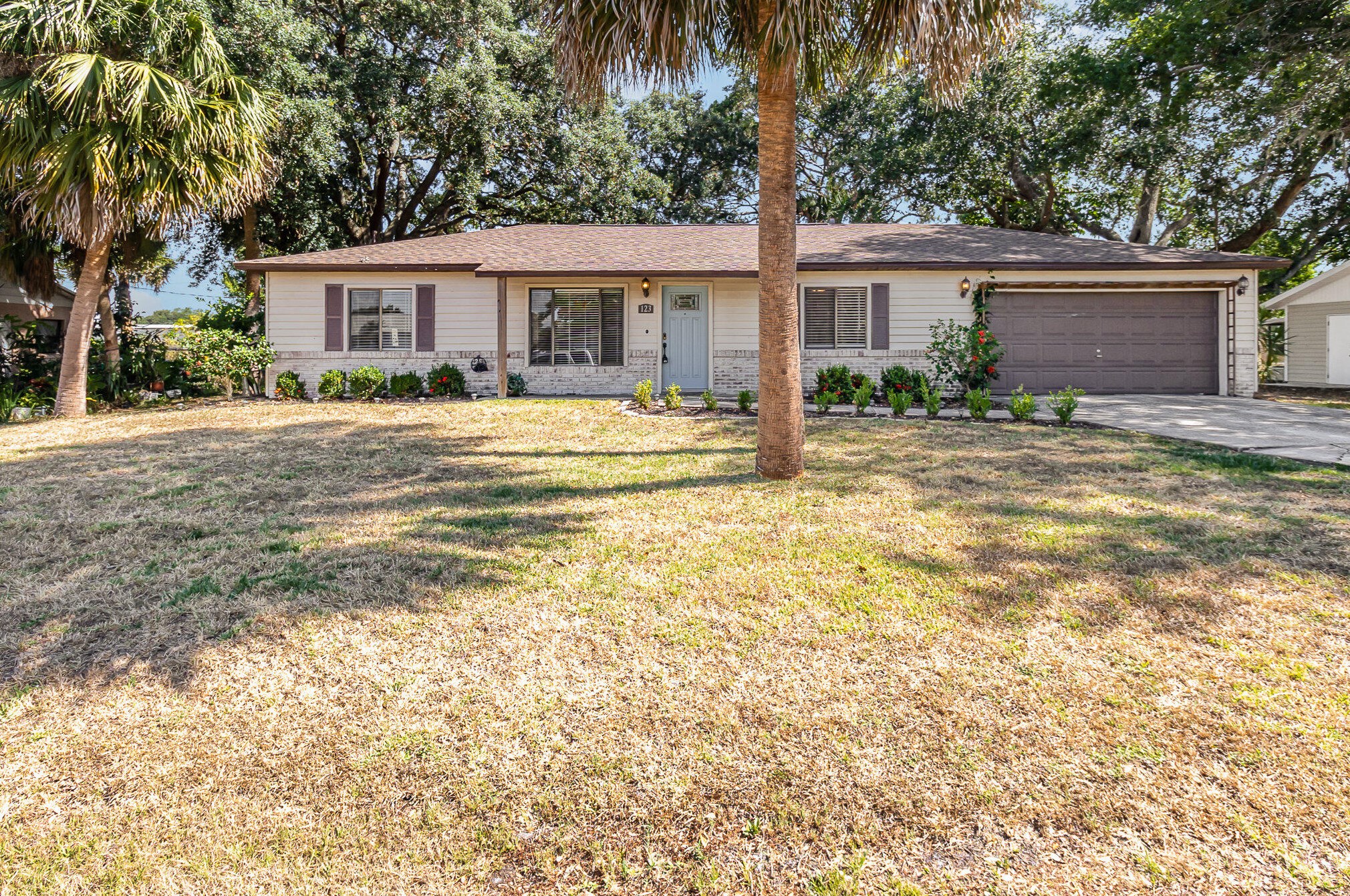123 Americana Blvd, Melbourne, FL 32907-1915