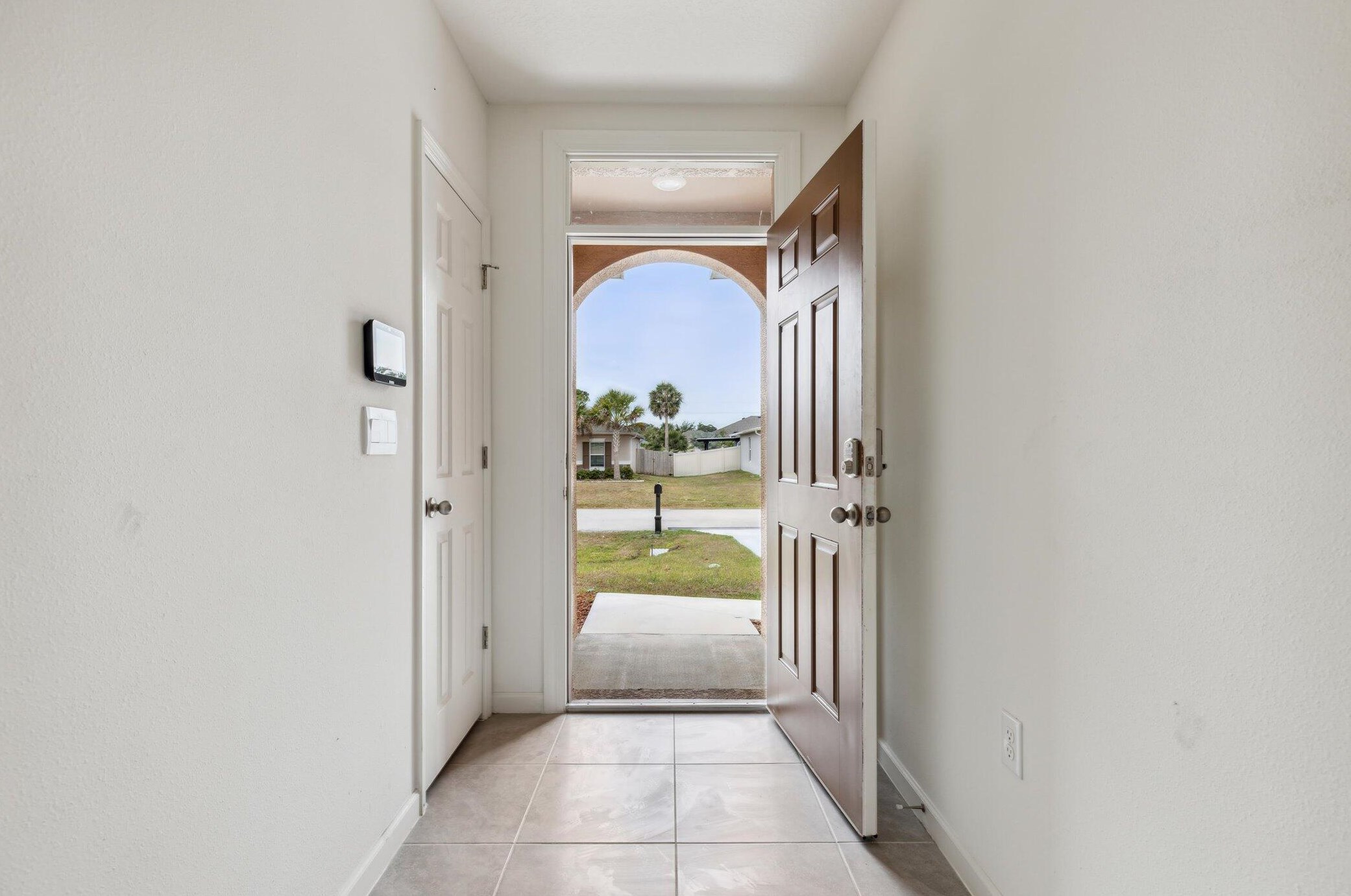 541 Dinner St, Melbourne, FL 32907-2000