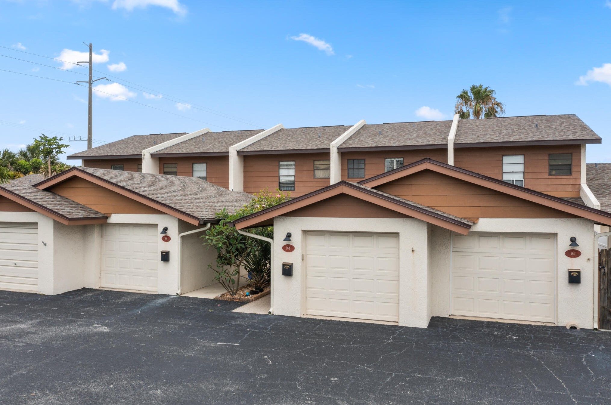 164 Kristi Dr, Melbourne, FL 32937-4166