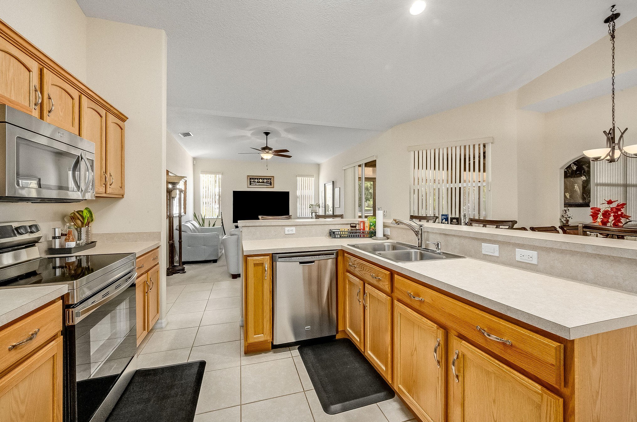 975 Walden Blvd, Melbourne, FL 32909-5296