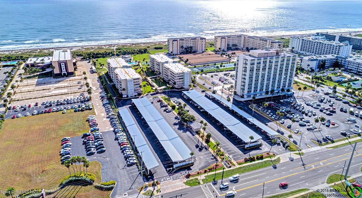 2020 Atlantic Ave, Cocoa Beach FL  32931-3347 exterior