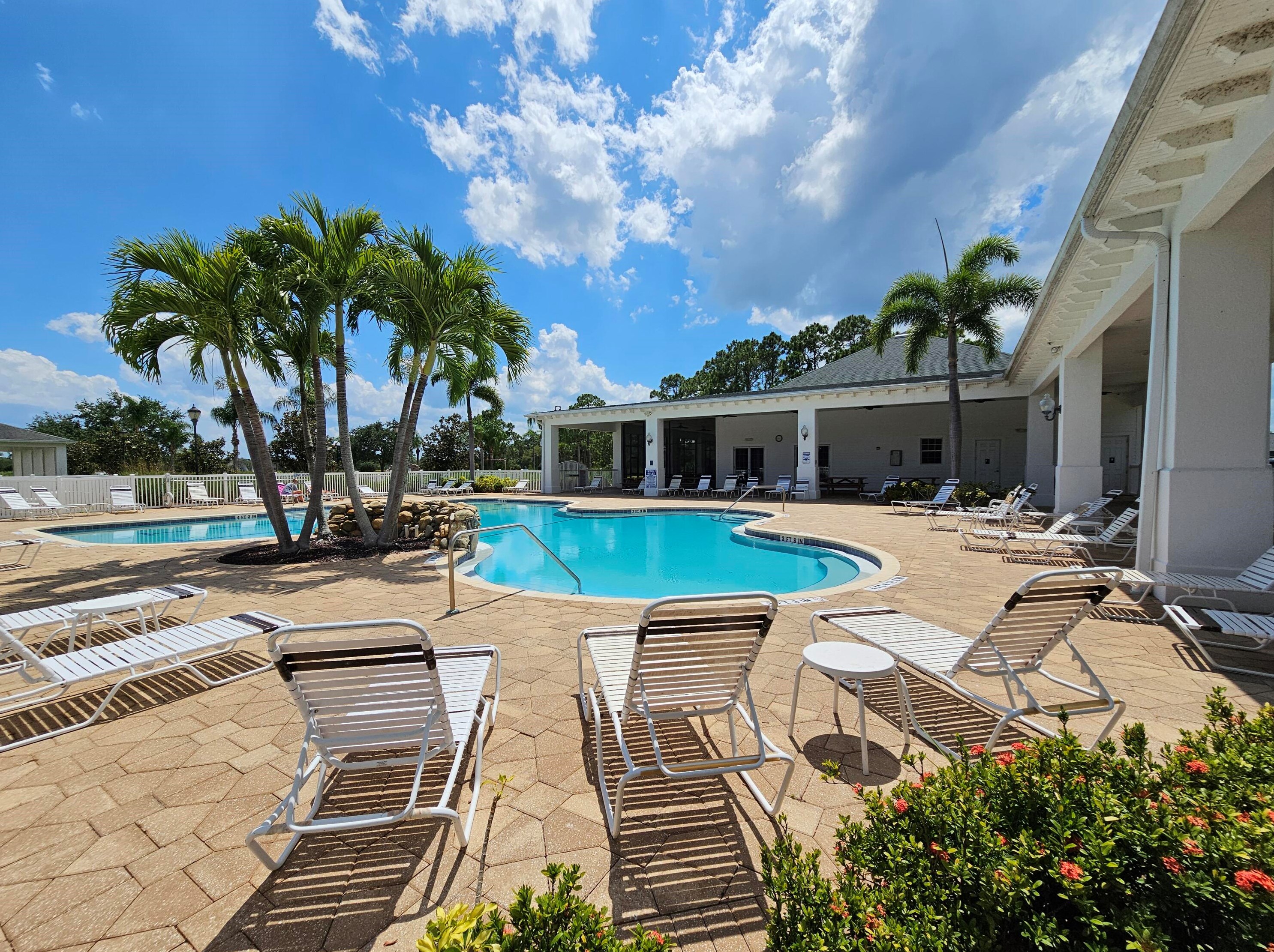 325 Abernathy Cir, Melbourne FL  32909-2347 exterior