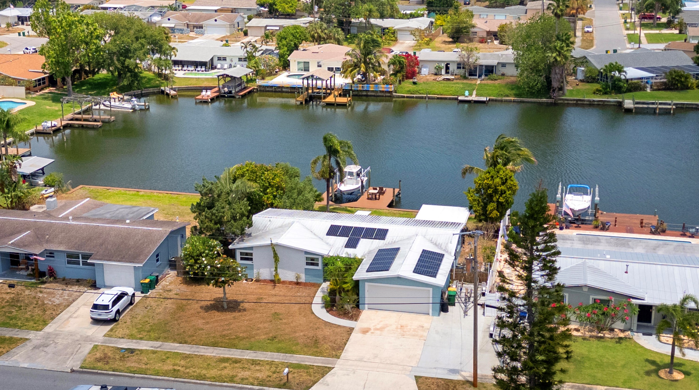 200 Tiki Dr, Merritt Island, FL 32953-3271