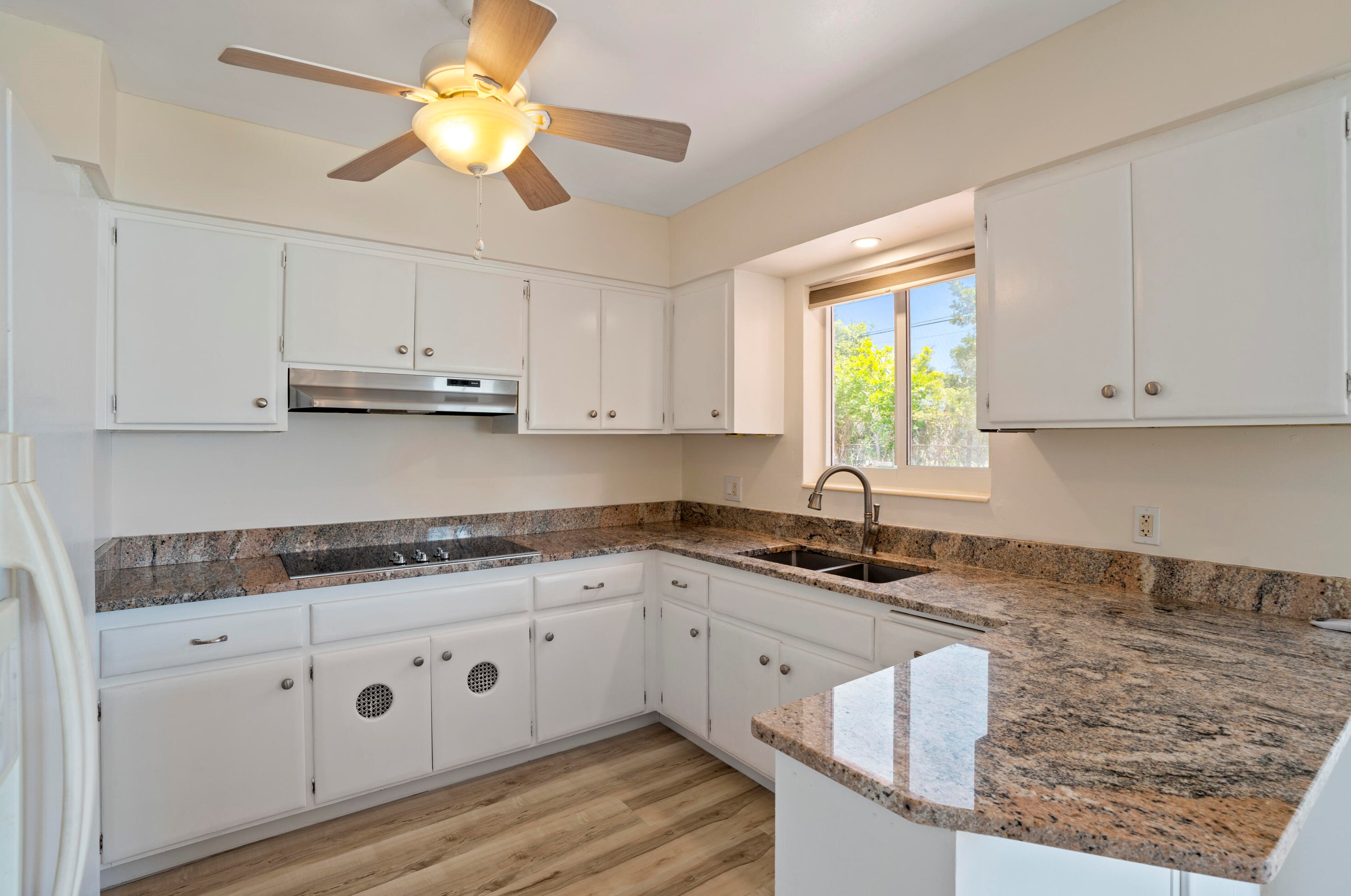 2320 Reef Ave, Melbourne, FL 32903-2522