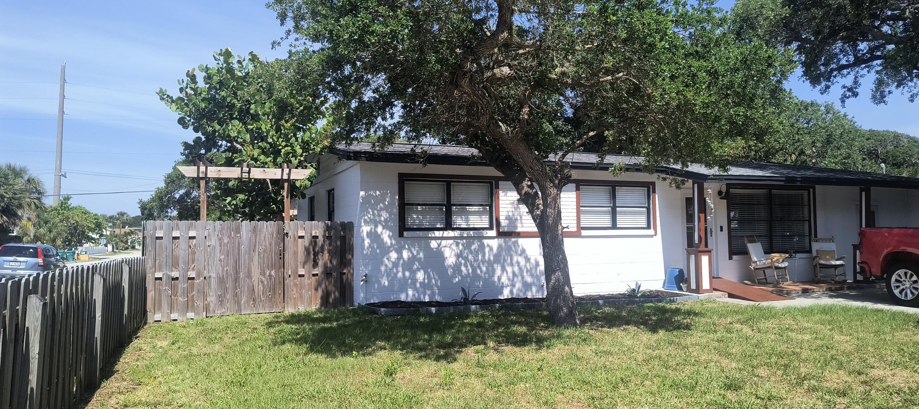 286 S Orlando Ave, Cocoa Beach, FL 32931