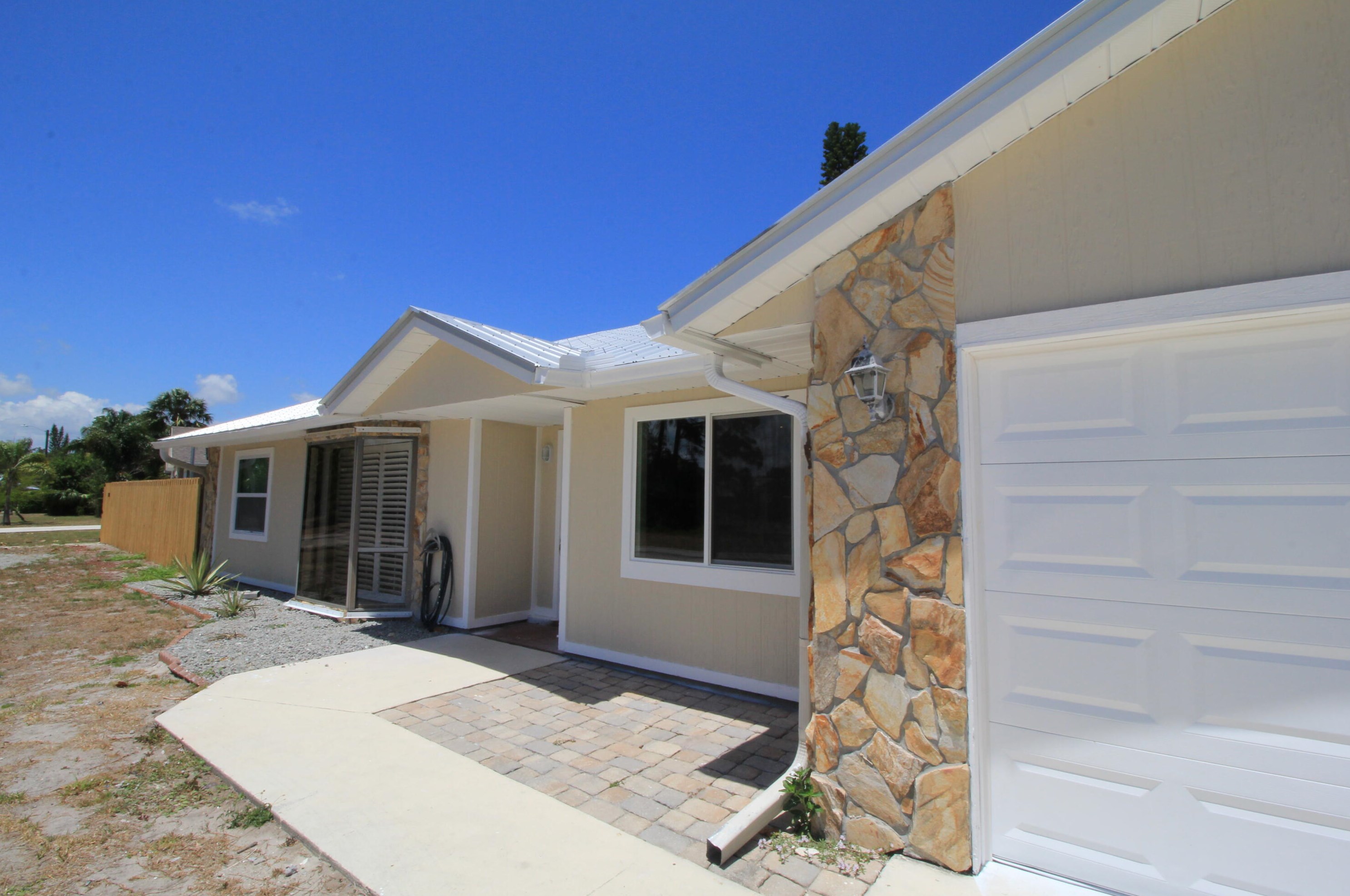 121 High Ct, Sebastian, FL 32958-5203