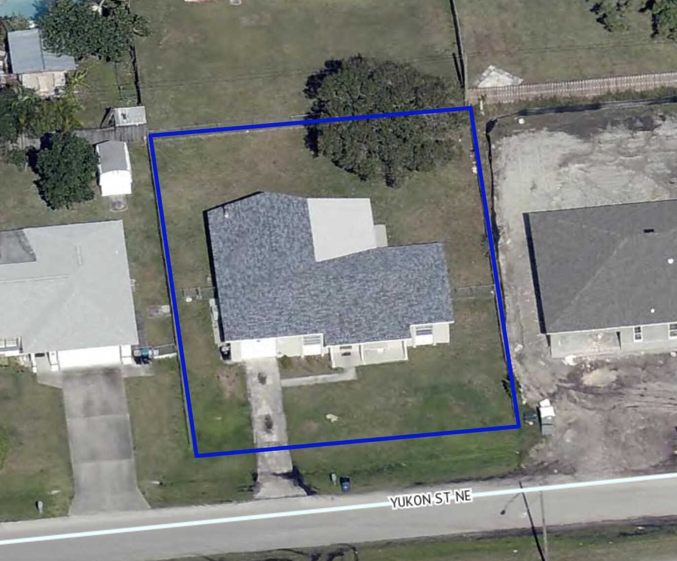 745 Yukon St, Melbourne, FL 32907-3114