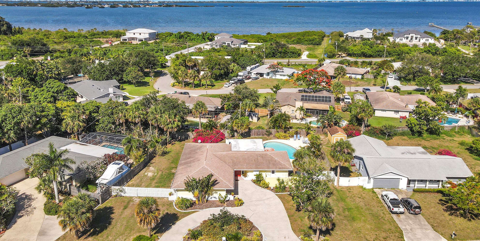 3700 Linnea Rd, Merritt Island, FL 32952-6147