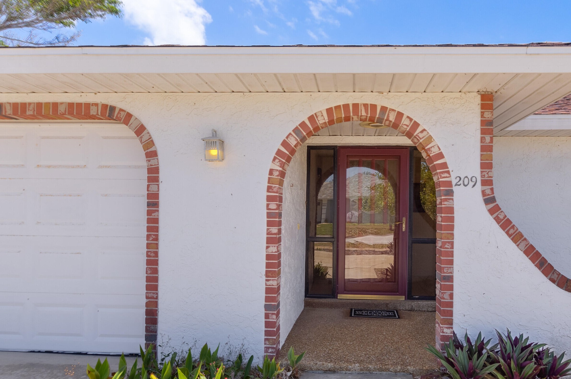 209 Cherry Dr, Melbourne, FL 32937-3312
