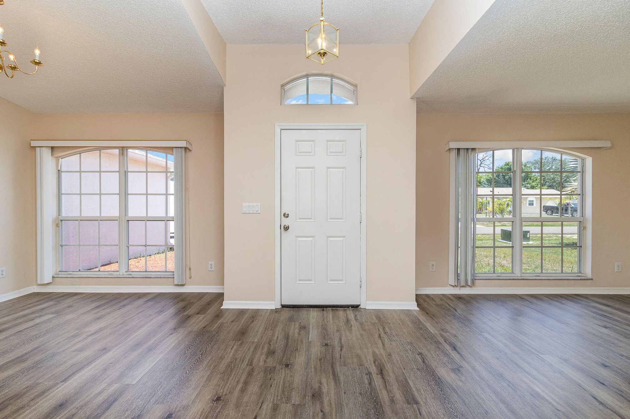 586 Justine Ave, Melbourne, FL 32907-1873