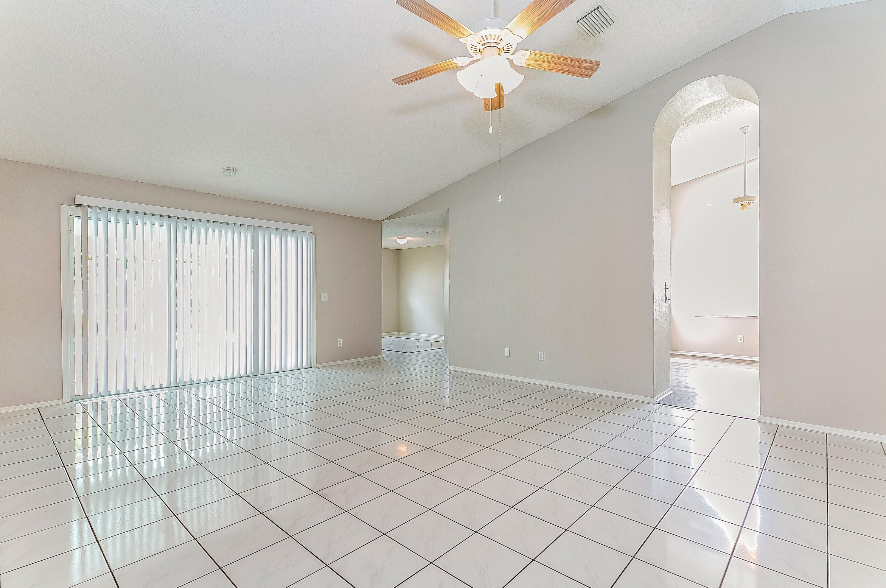 1037 California Blvd, Fort Pierce FL  34953-1842 exterior