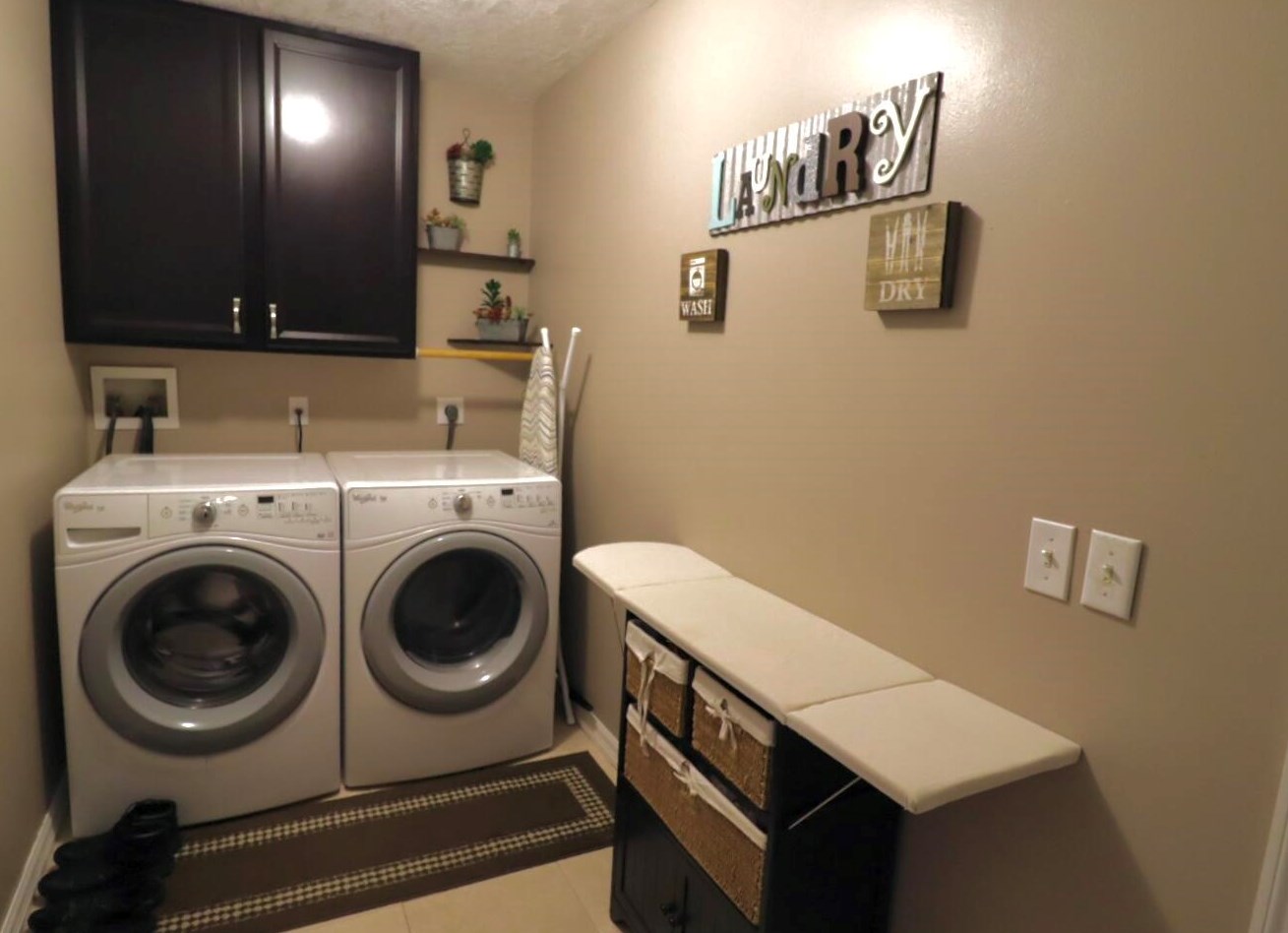 749 Parsons Cir, Melbourne FL  32909-6547 exterior